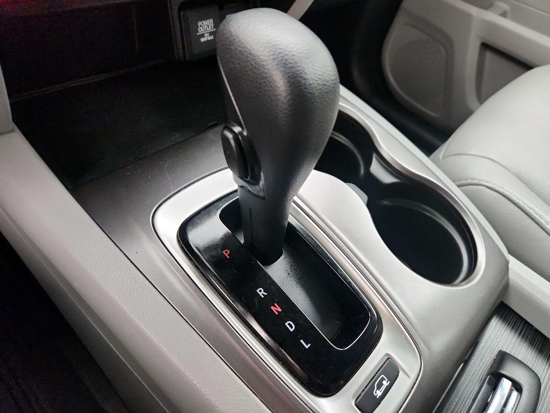 Thumbnail: 2020 Honda Pilot - 17