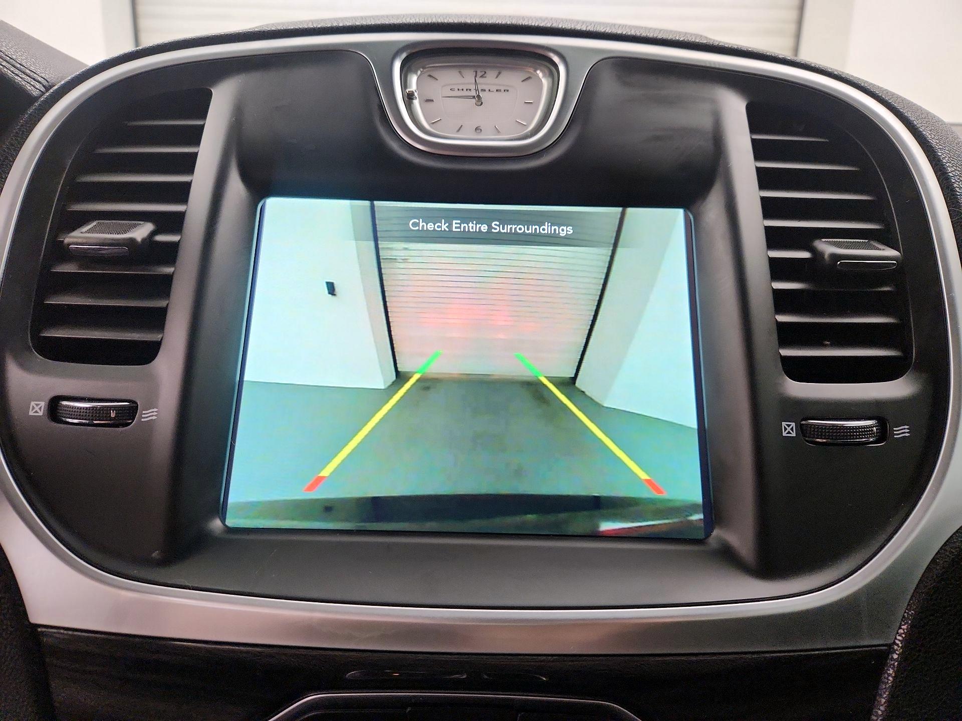 Thumbnail: 2021 Chrysler 300 - 14