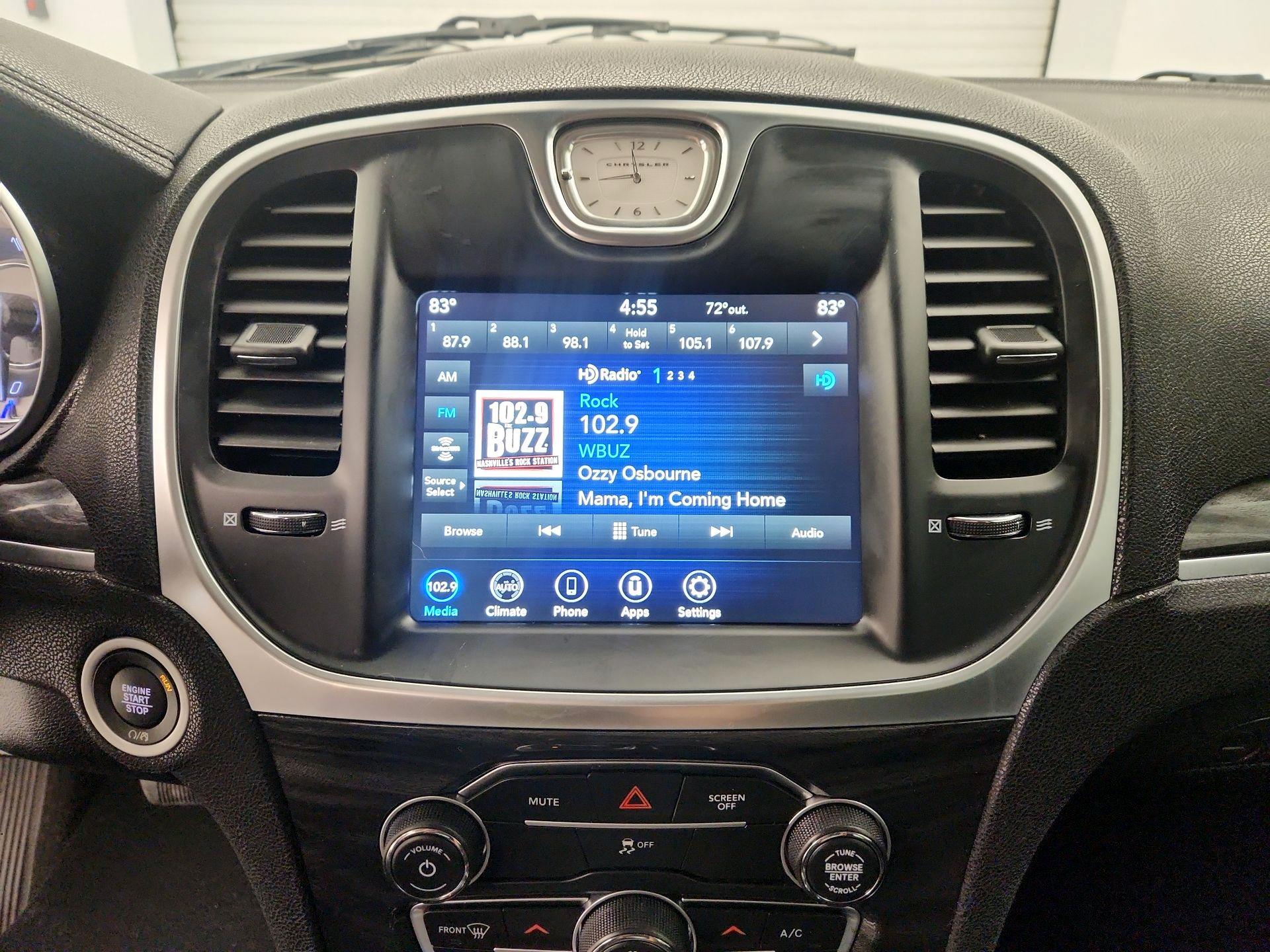 Thumbnail: 2021 Chrysler 300 - 15