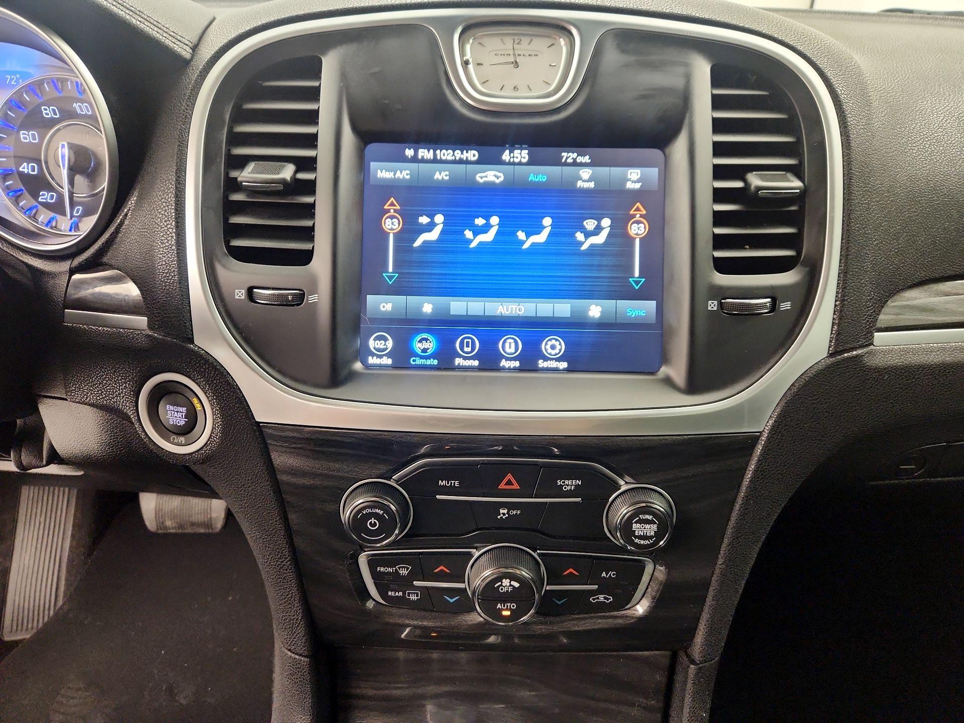 Thumbnail: 2021 Chrysler 300 - 16