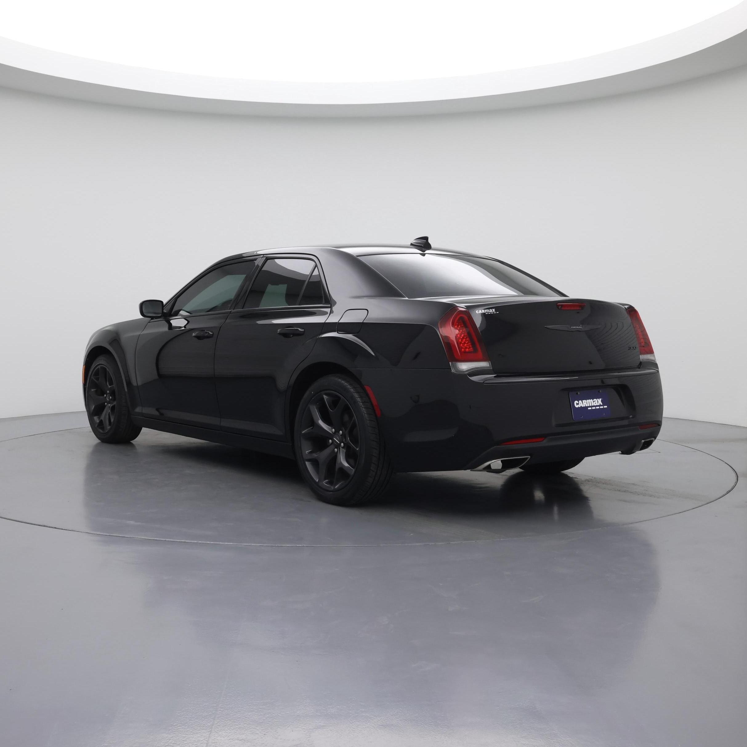 Thumbnail: 2021 Chrysler 300 - 2