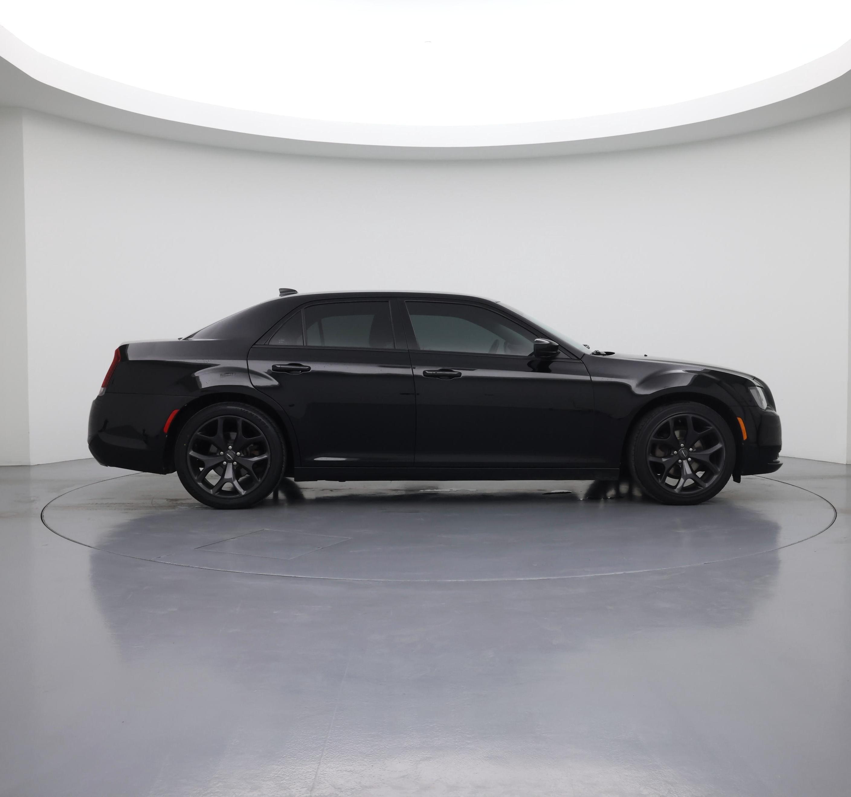Thumbnail: 2021 Chrysler 300 - 7