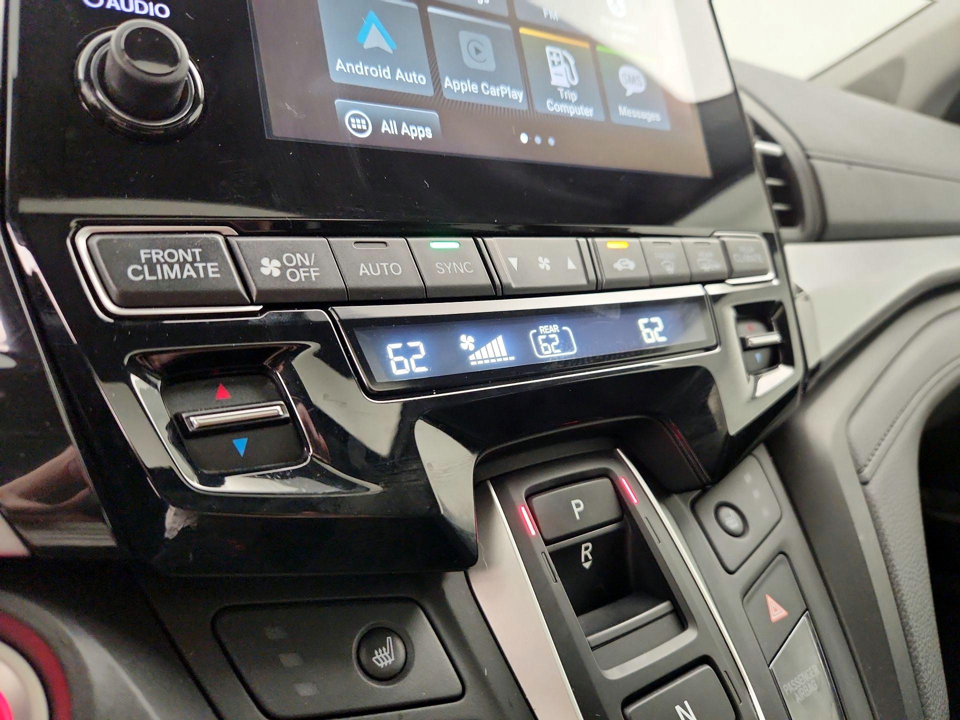 Thumbnail: 2021 Honda Odyssey - 16