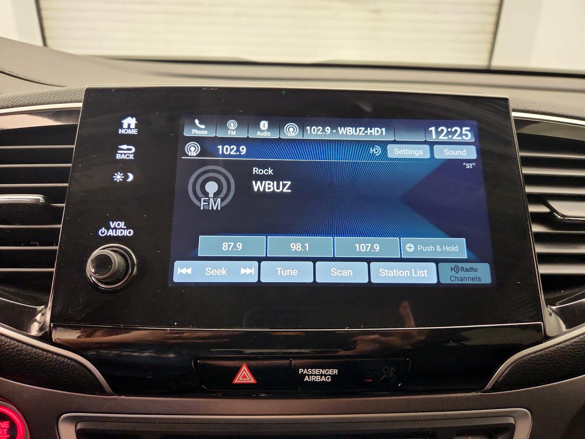 Thumbnail: 2021 Honda Pilot - 15