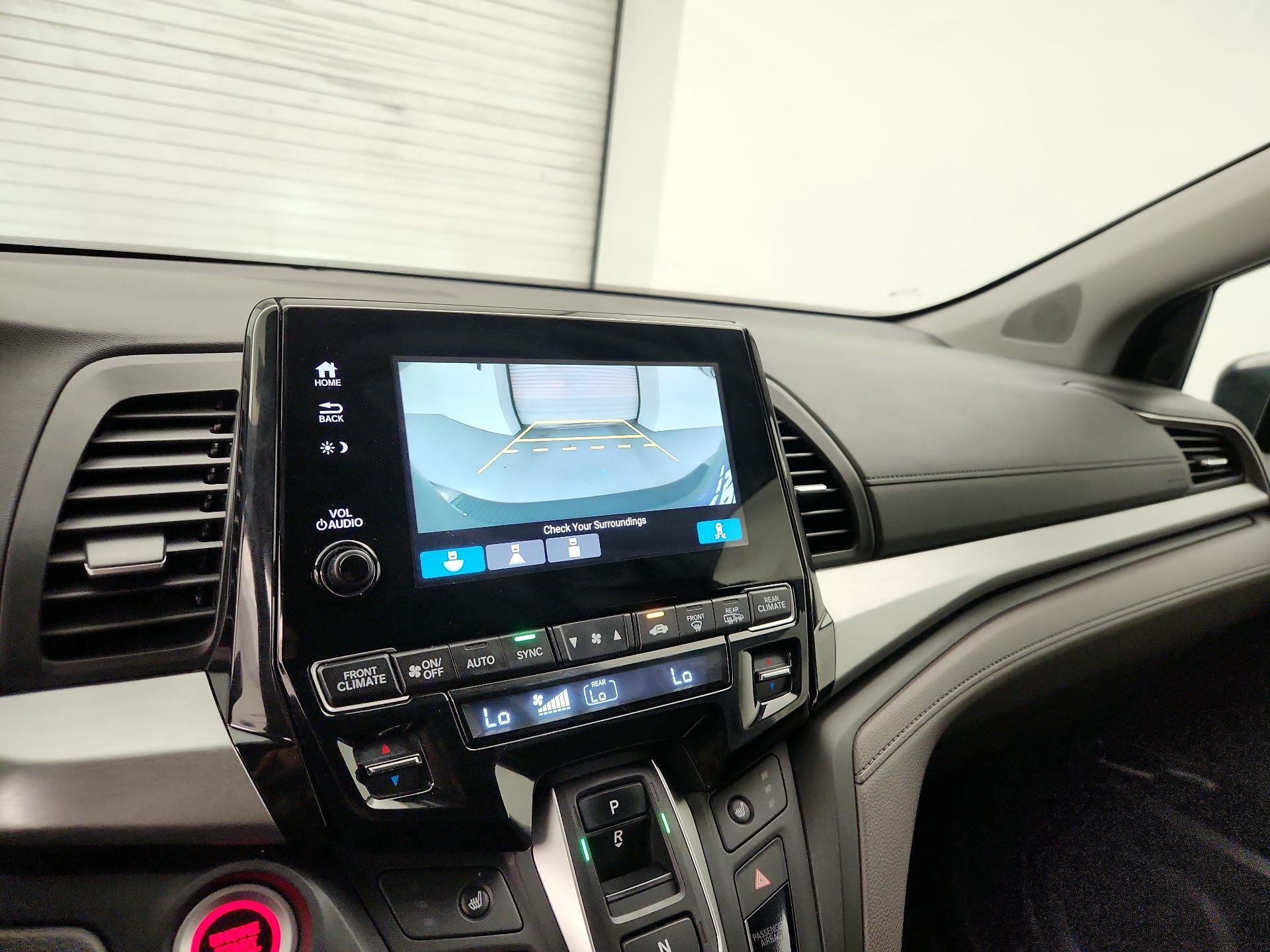 Thumbnail: 2021 Honda Odyssey - 14