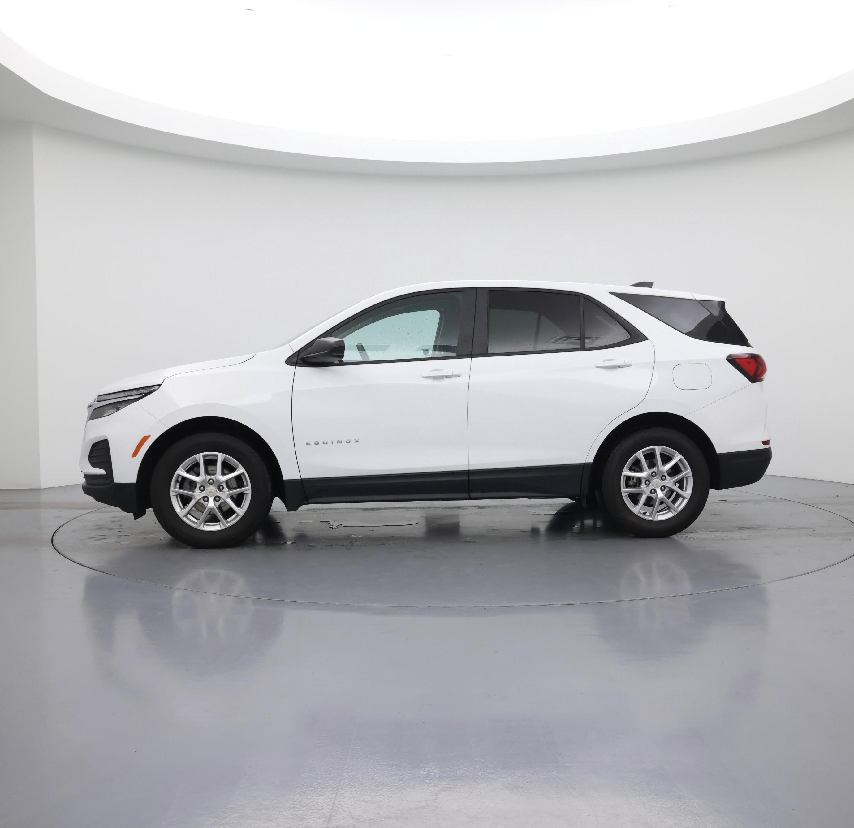 Thumbnail: 2022 Chevrolet Equinox - 3