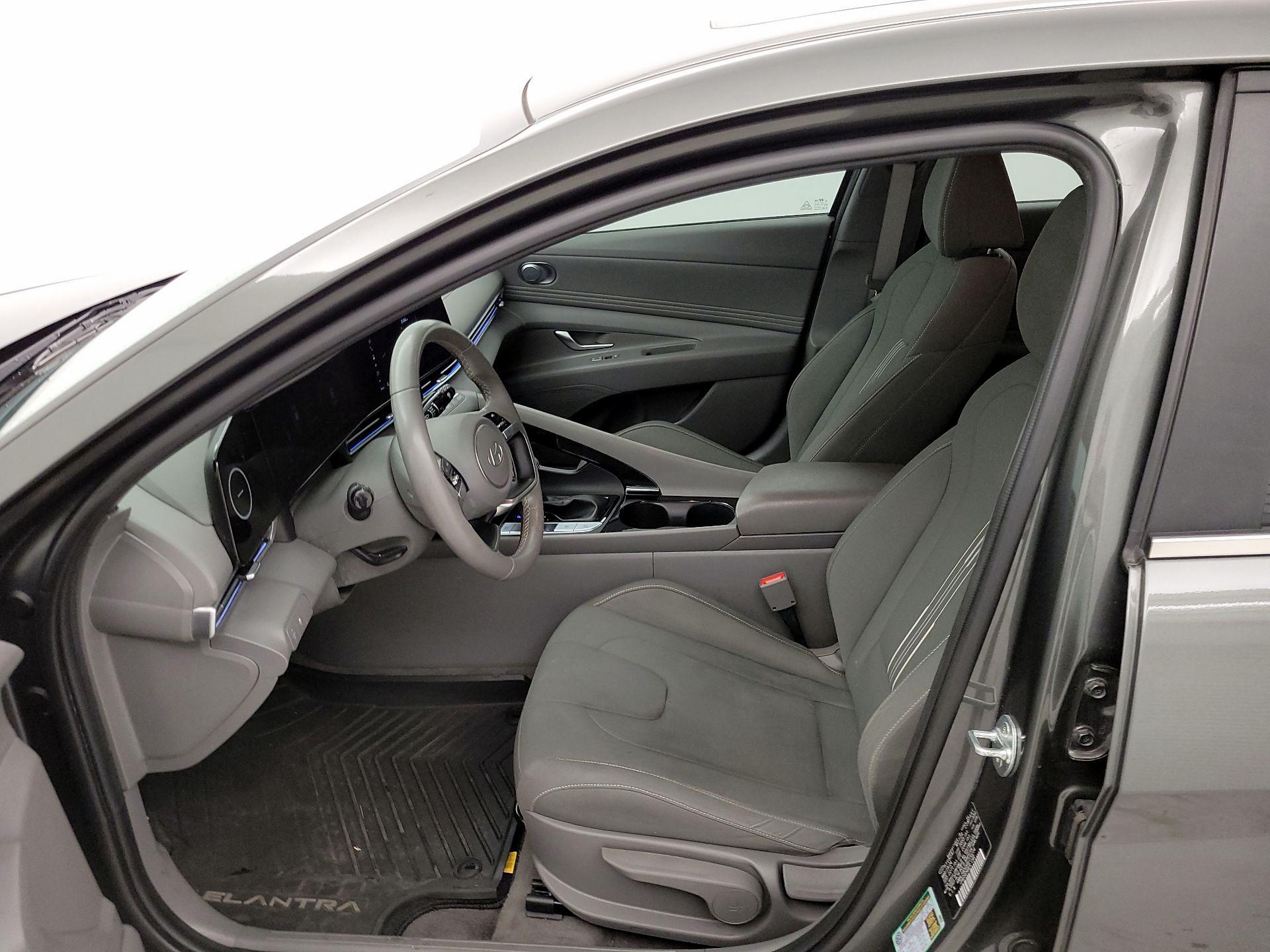 Thumbnail: 2024 Hyundai Elantra - 11