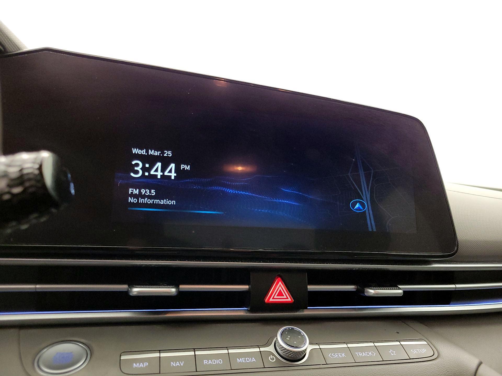 Thumbnail: 2024 Hyundai Elantra - 16