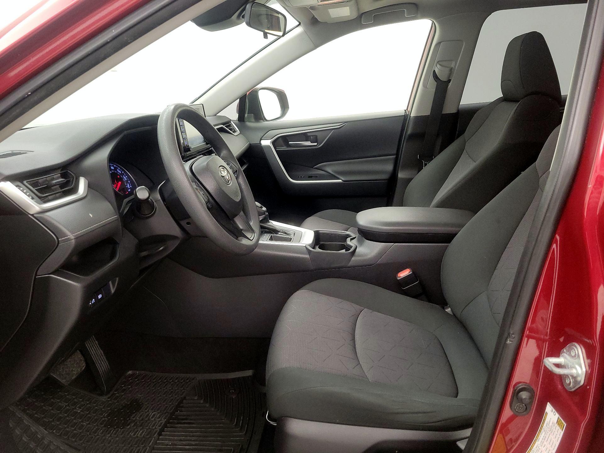 Thumbnail: 2019 Toyota RAV4 - 11