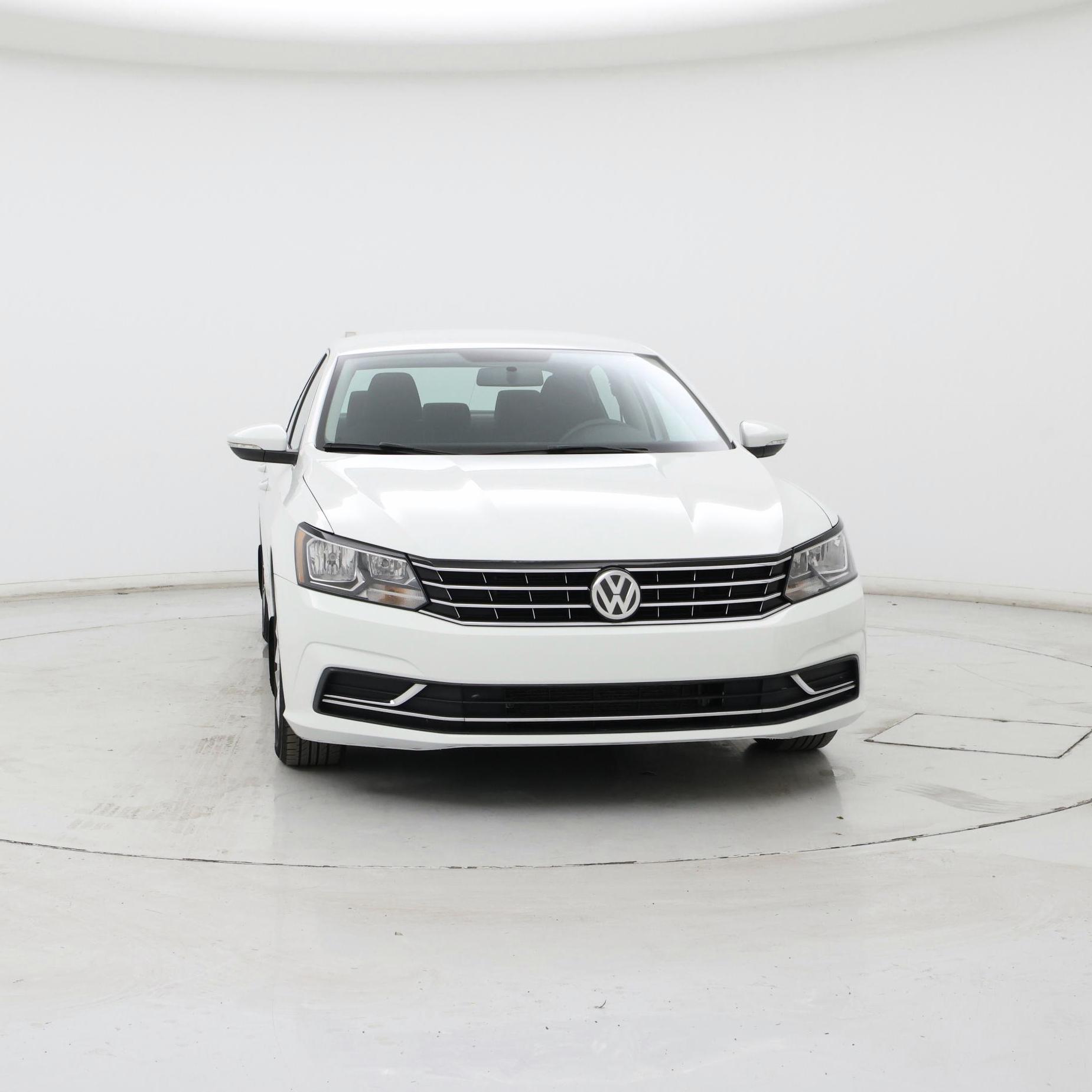 Thumbnail: 2017 Volkswagen Passat - 5