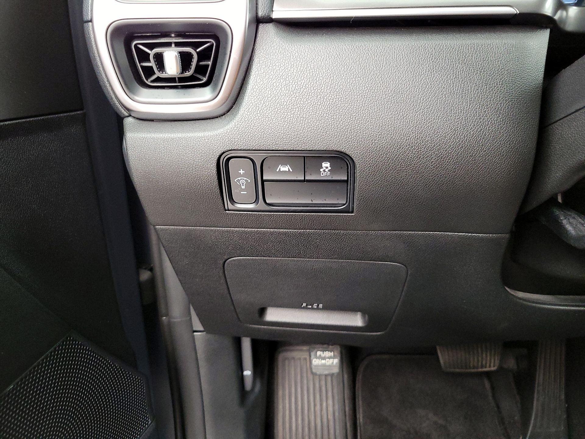 Thumbnail: 2023 Kia Sorento - 13