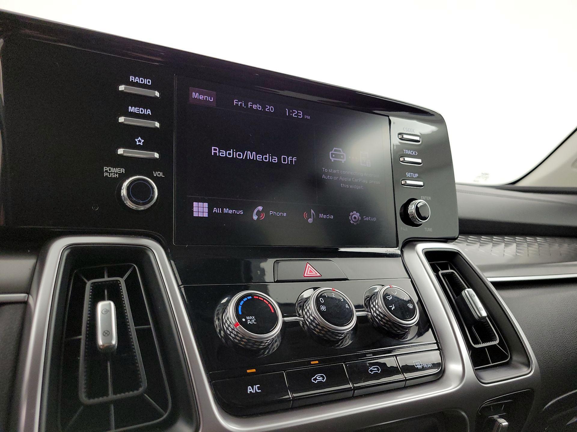 Thumbnail: 2023 Kia Sorento - 15