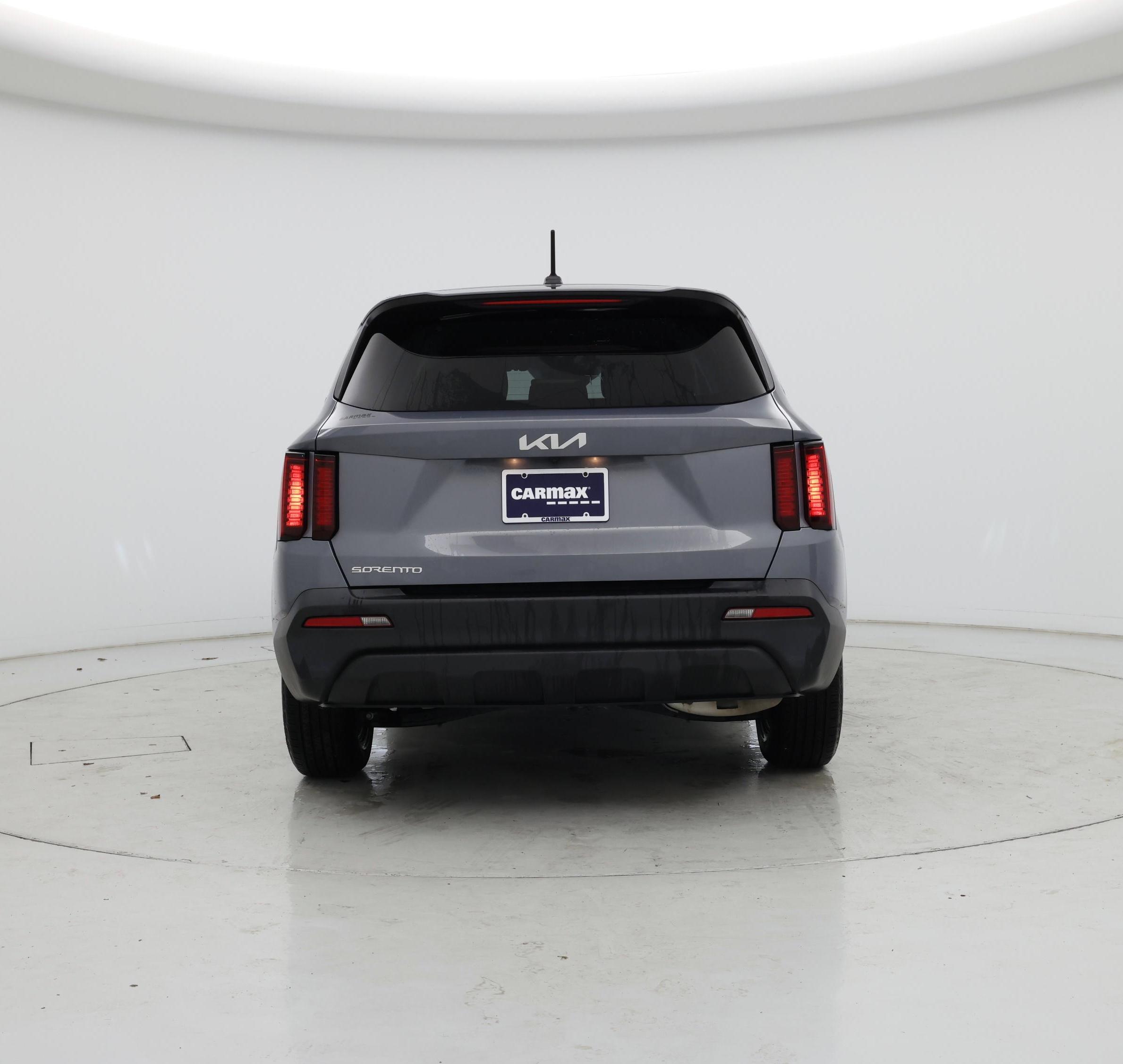 Thumbnail: 2023 Kia Sorento - 6