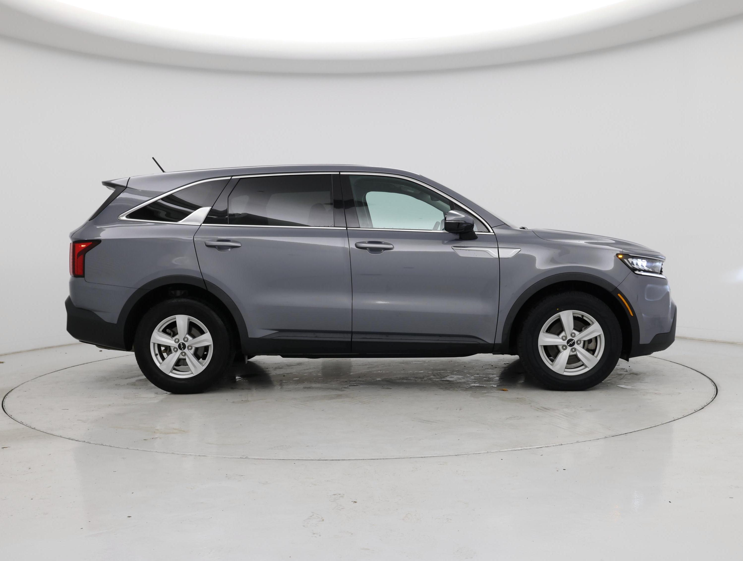 Thumbnail: 2023 Kia Sorento - 7