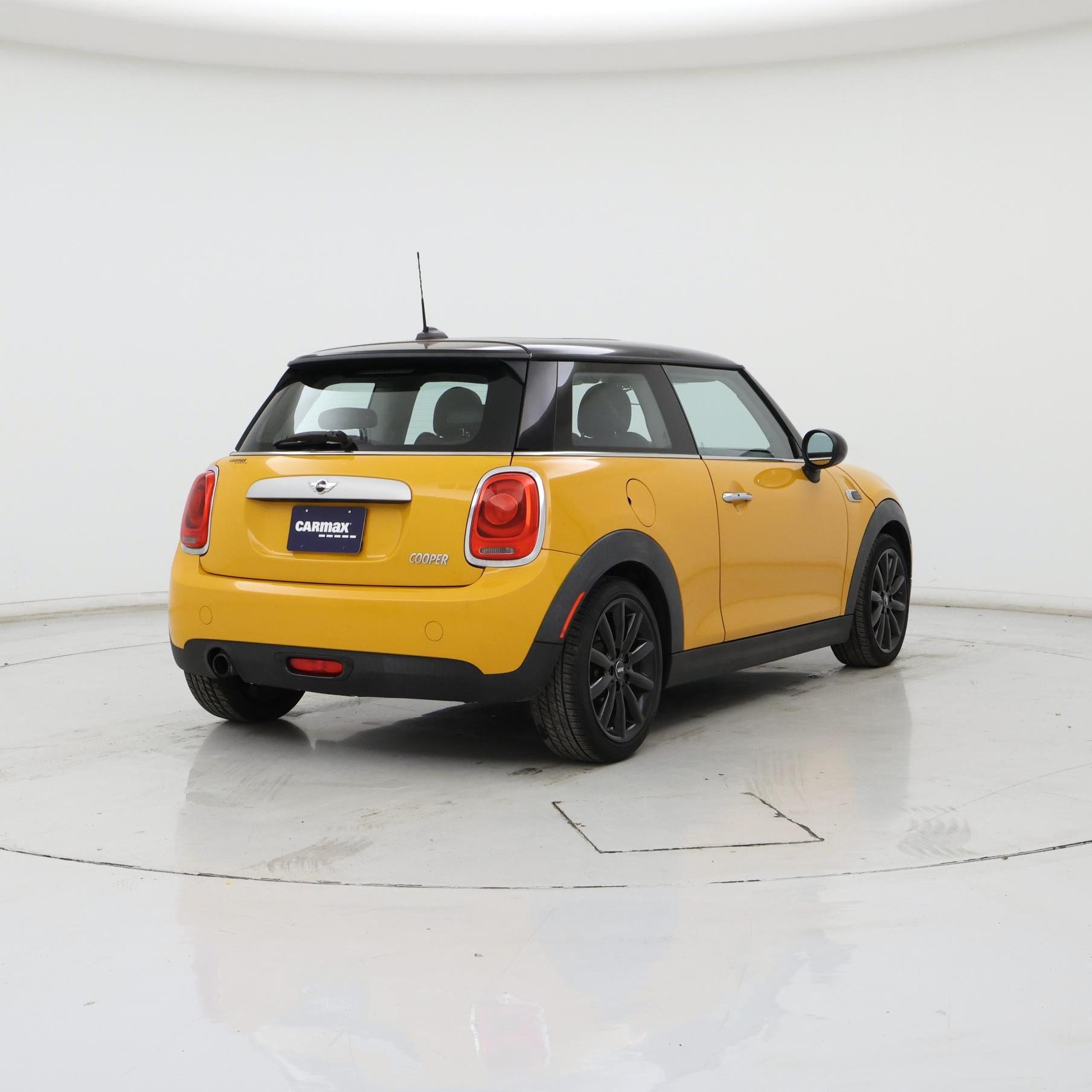 Thumbnail: 2015 MINI Cooper Hardtop - 8
