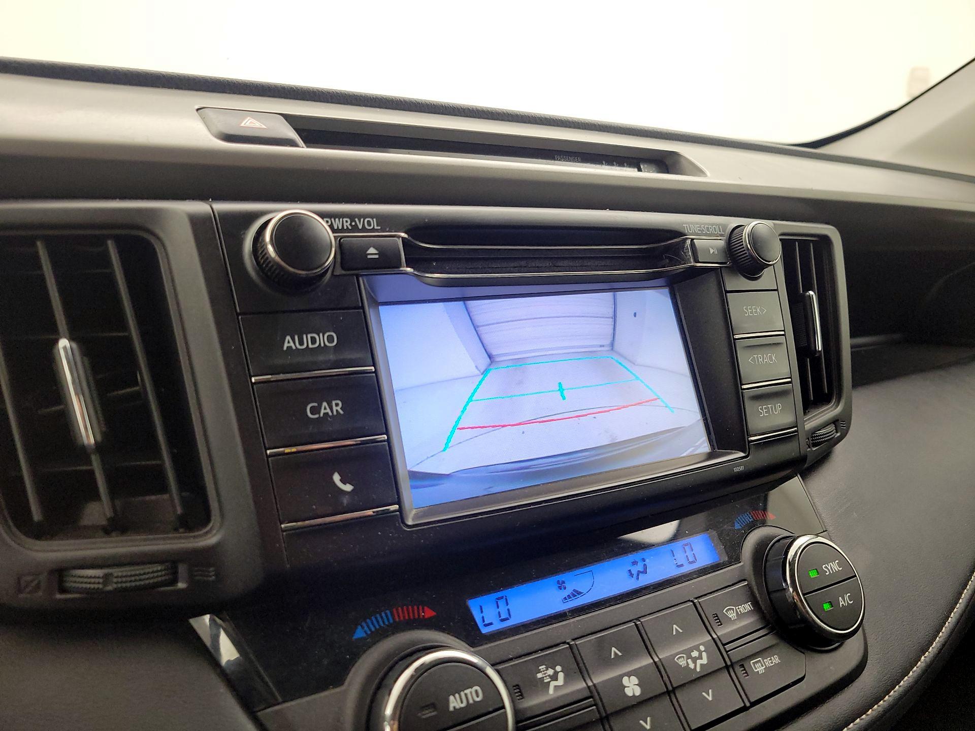 Thumbnail: 2018 Toyota RAV4 - 14