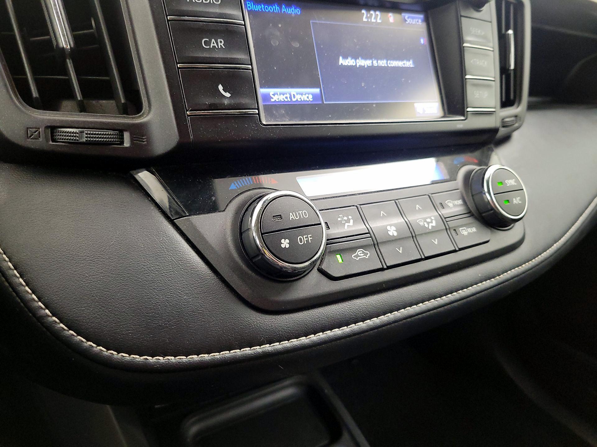 Thumbnail: 2018 Toyota RAV4 - 16