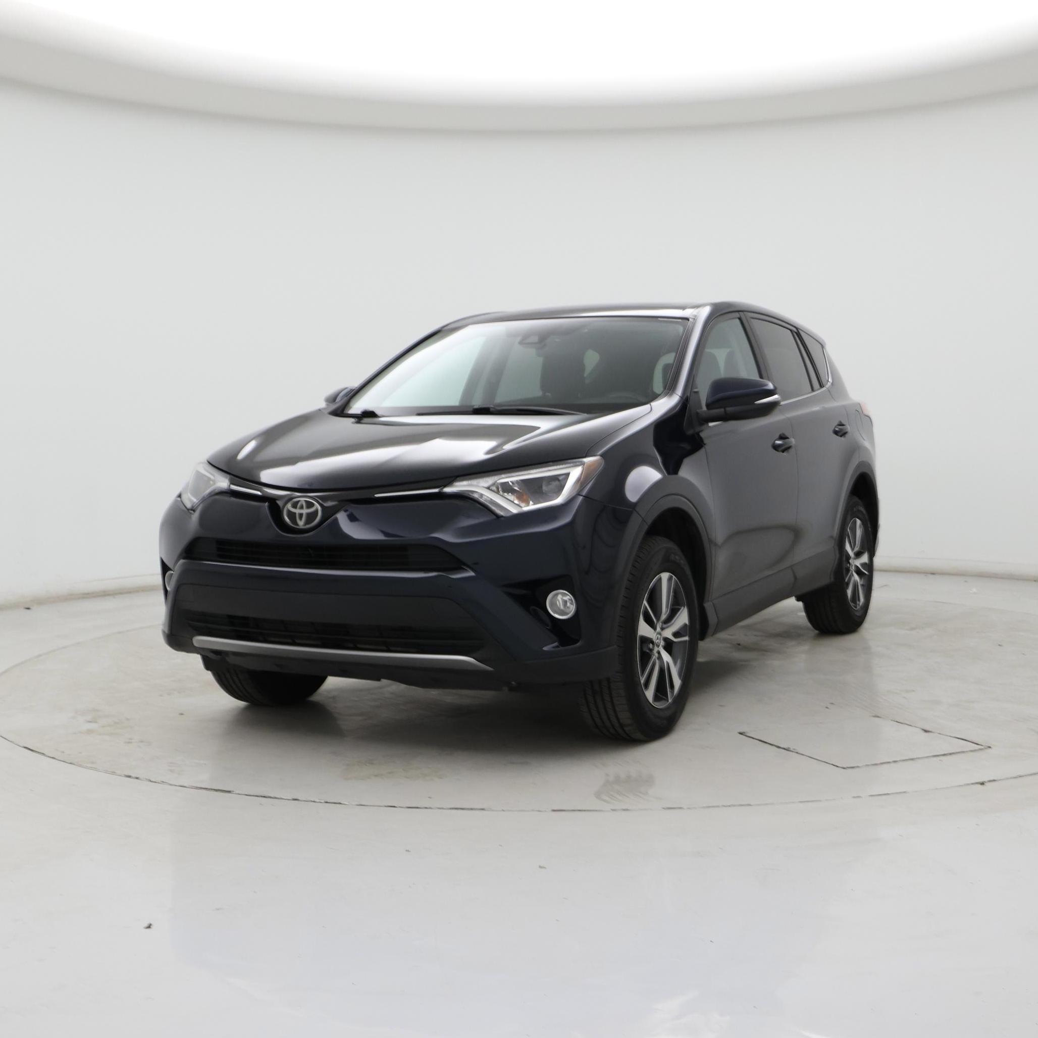 Thumbnail: 2018 Toyota RAV4 - 4
