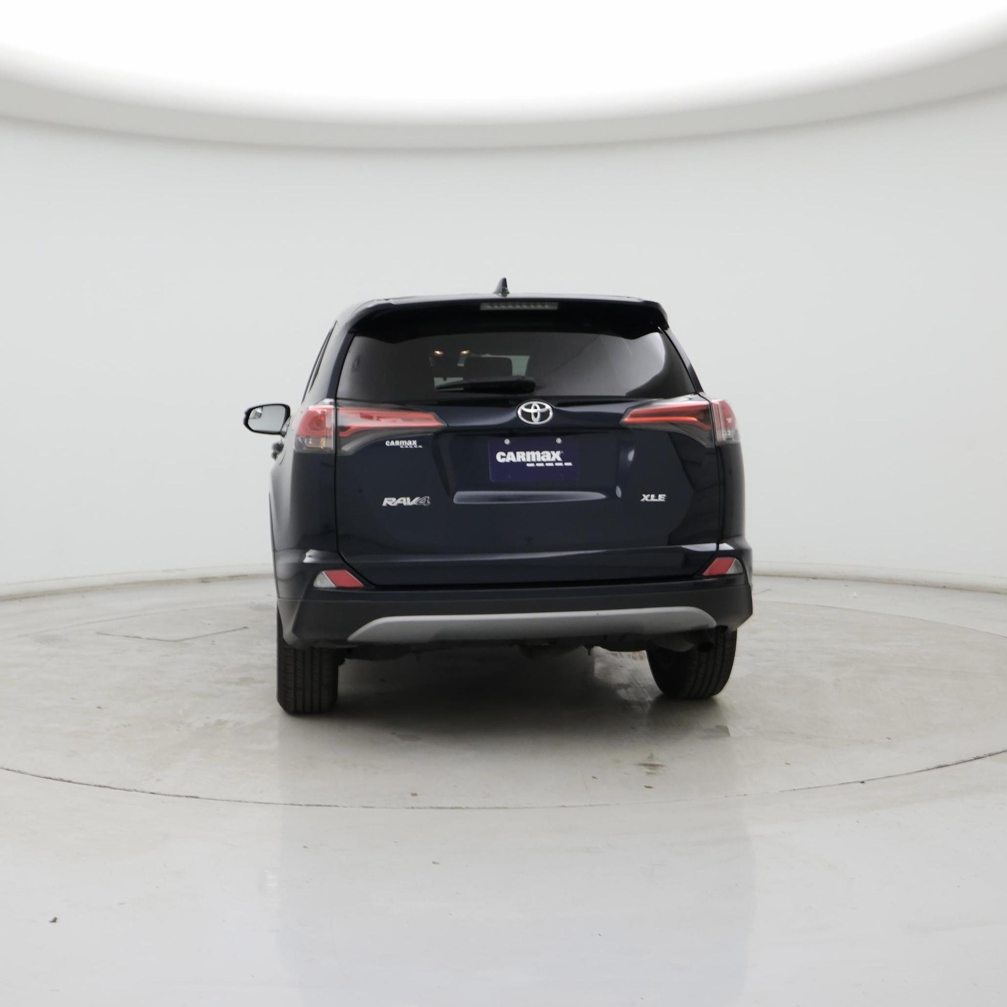 Thumbnail: 2018 Toyota RAV4 - 6