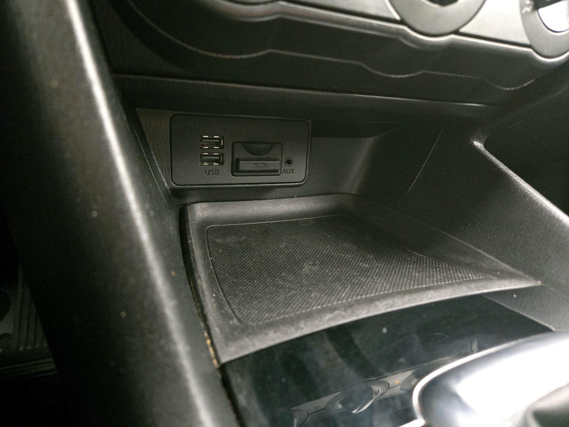 Thumbnail: 2016 Mazda Mazda3 - 18