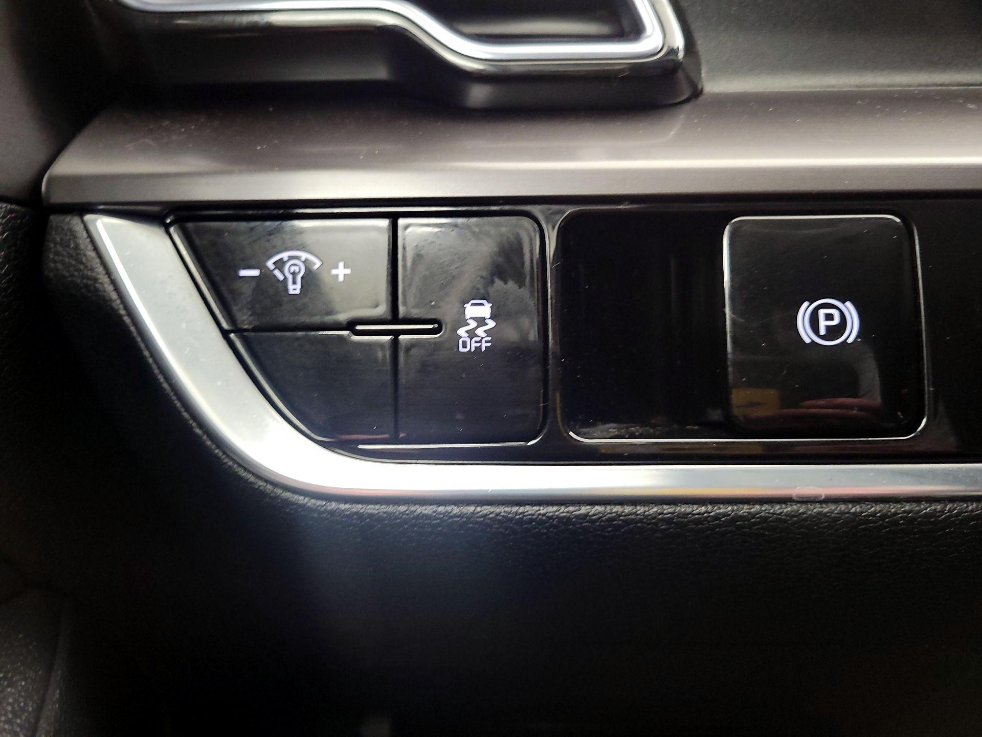 Thumbnail: 2023 Kia Sportage - 13