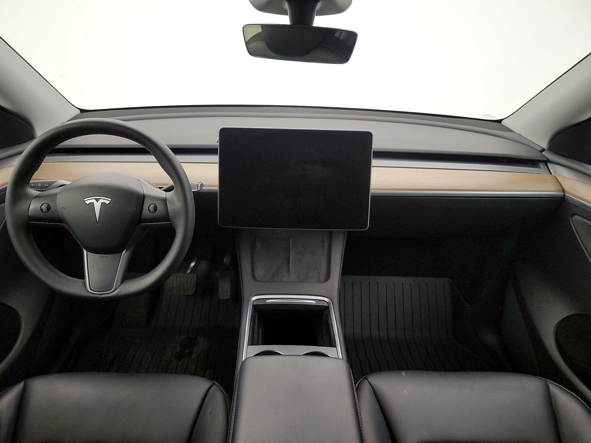 Thumbnail: 2024 Tesla Model Y - 9