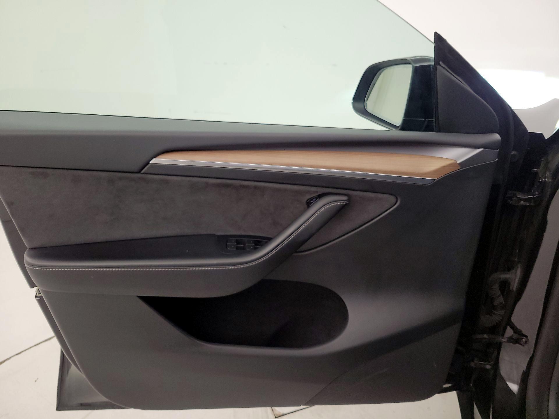 Thumbnail: 2024 Tesla Model Y - 12