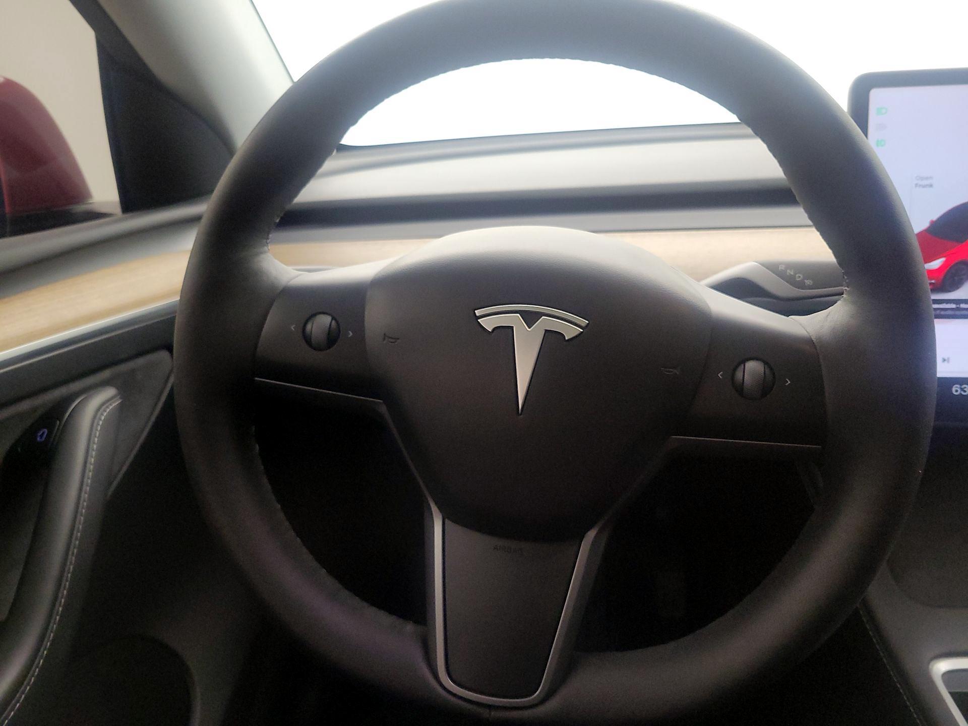 Thumbnail: 2023 Tesla Model Y - 10