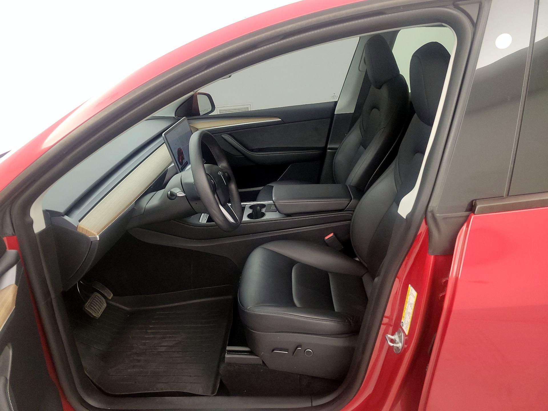 Thumbnail: 2023 Tesla Model Y - 11