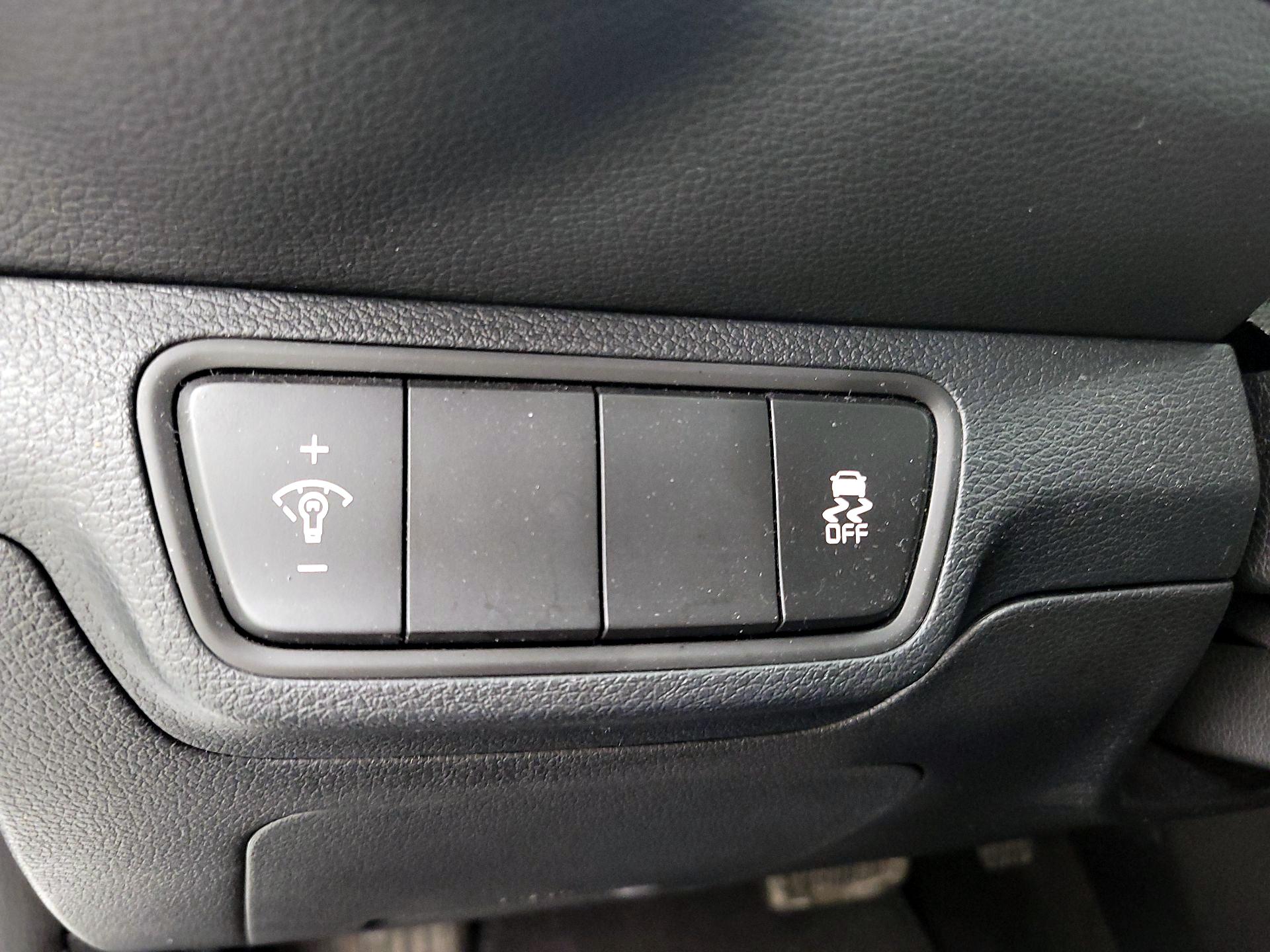 Thumbnail: 2024 Kia Forte - 13