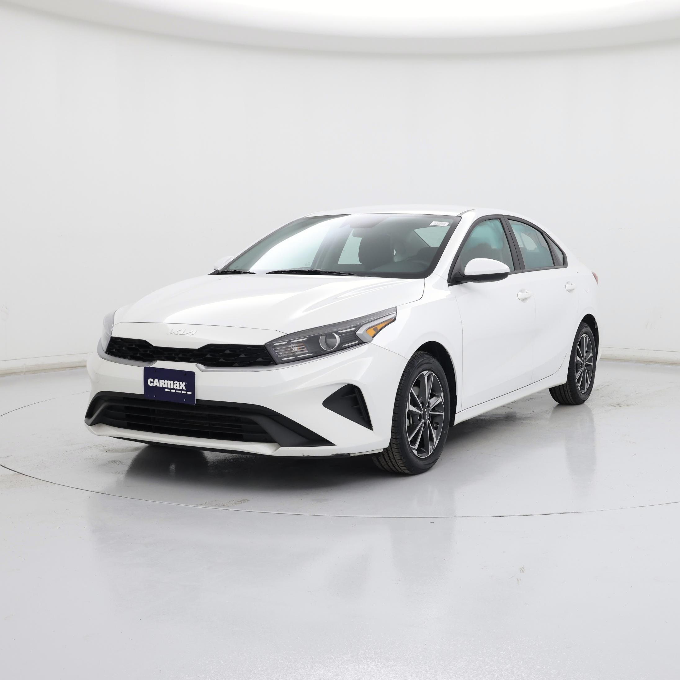 Thumbnail: 2024 Kia Forte - 4