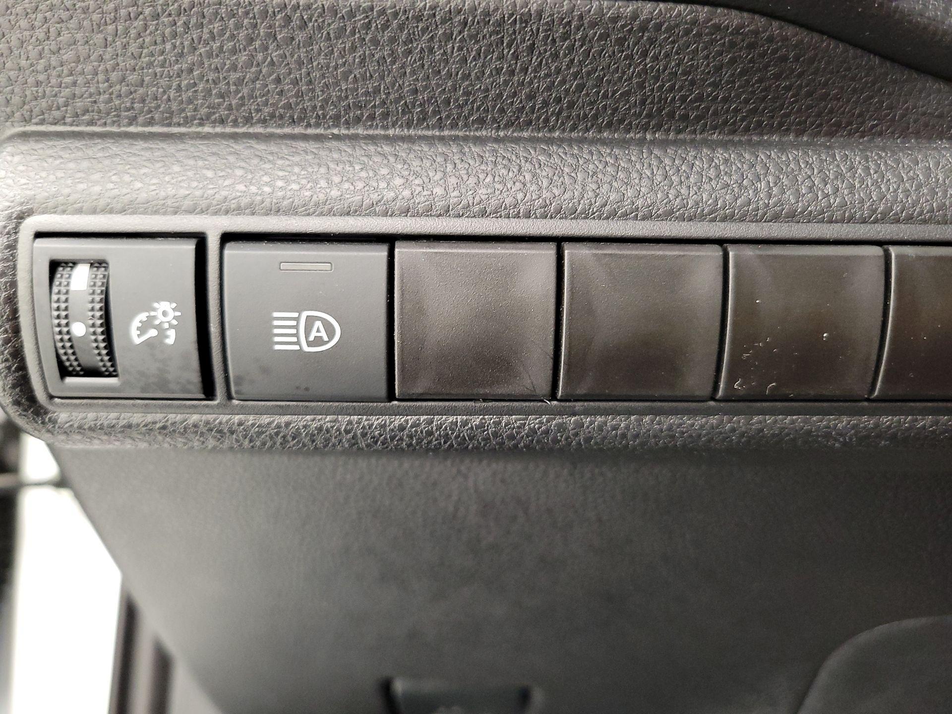 Thumbnail: 2025 Toyota Corolla - 13