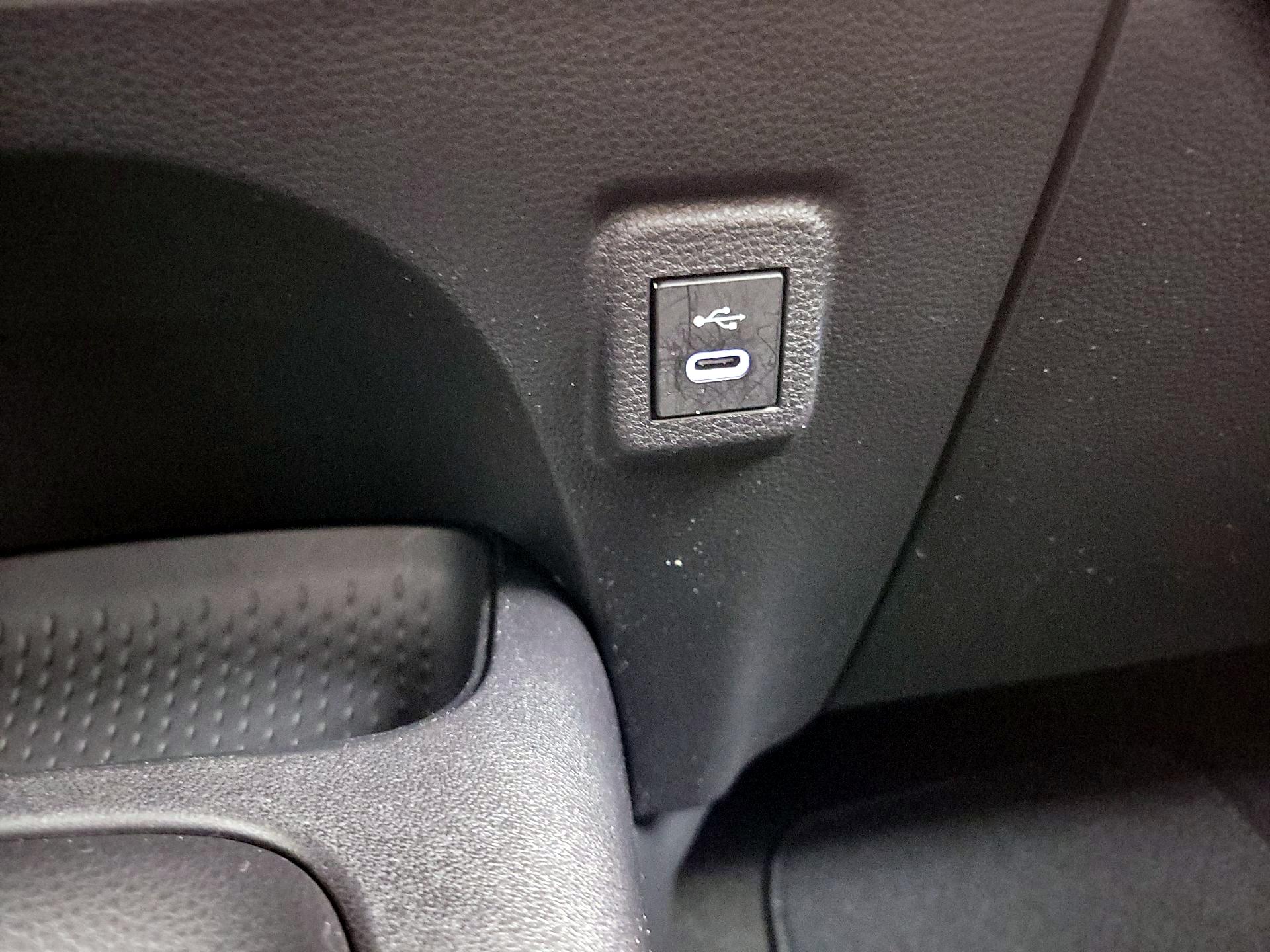 Thumbnail: 2025 Toyota Corolla - 18