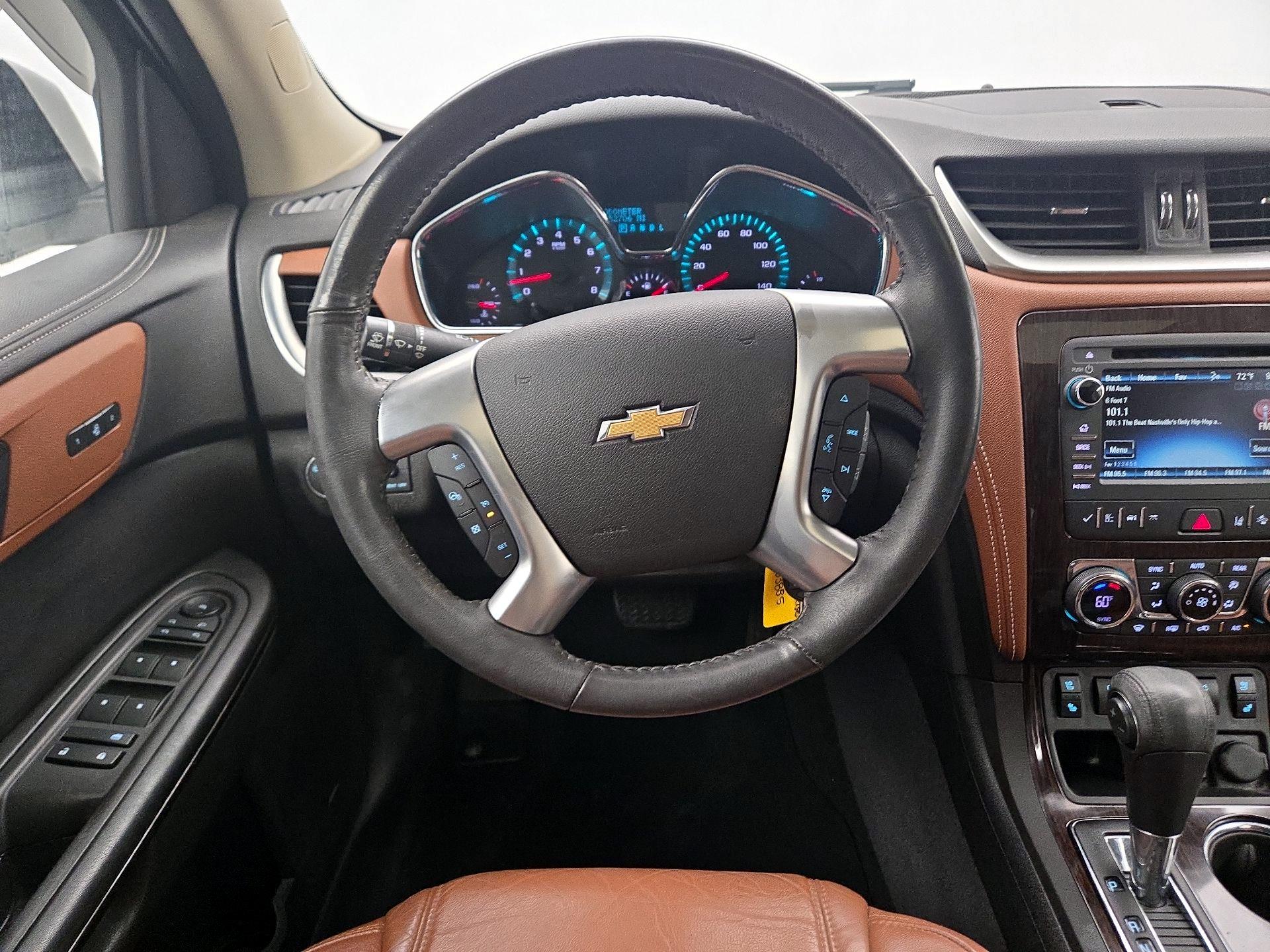 Thumbnail: 2017 Chevrolet Traverse - 10