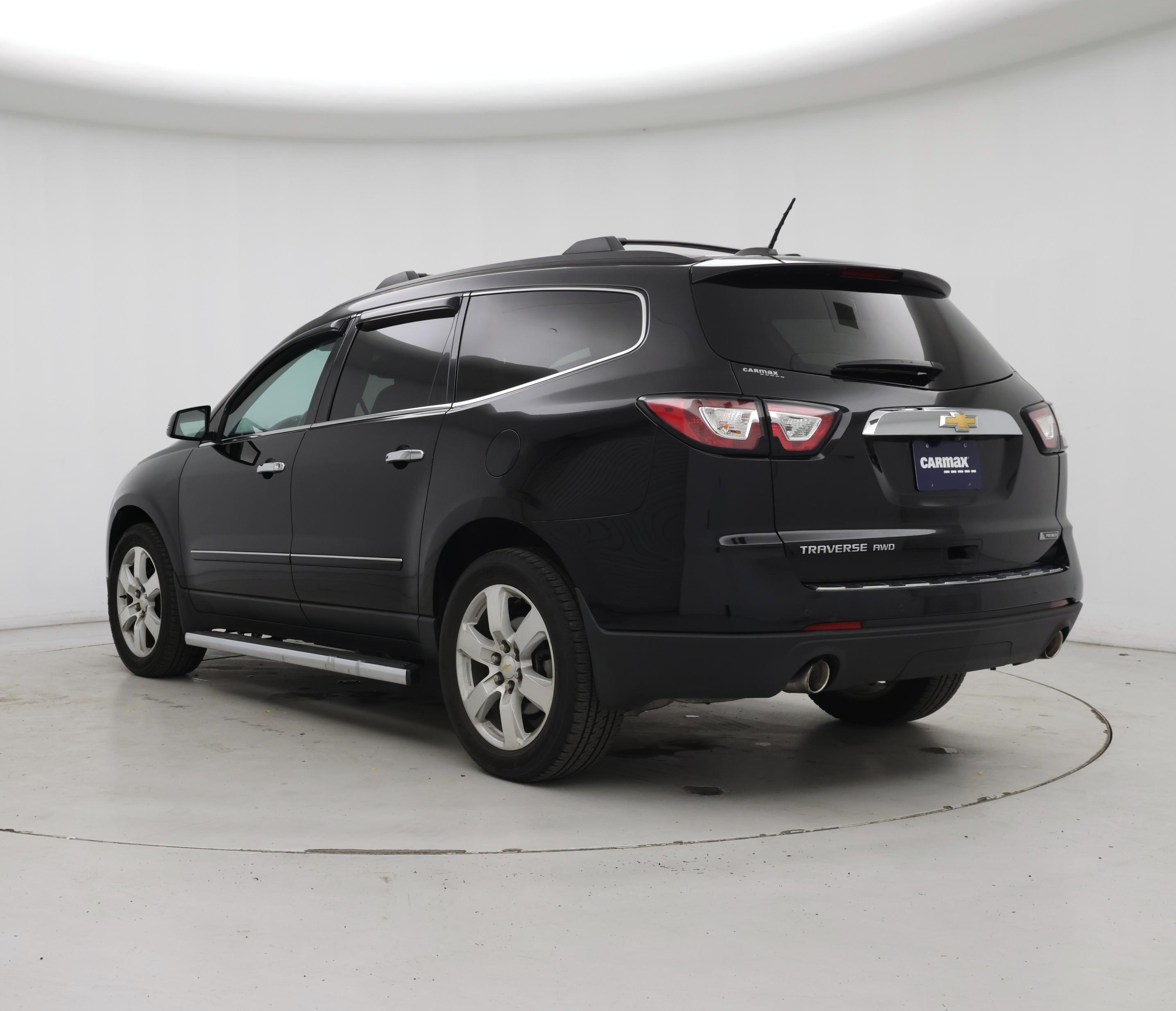 Thumbnail: 2017 Chevrolet Traverse - 2