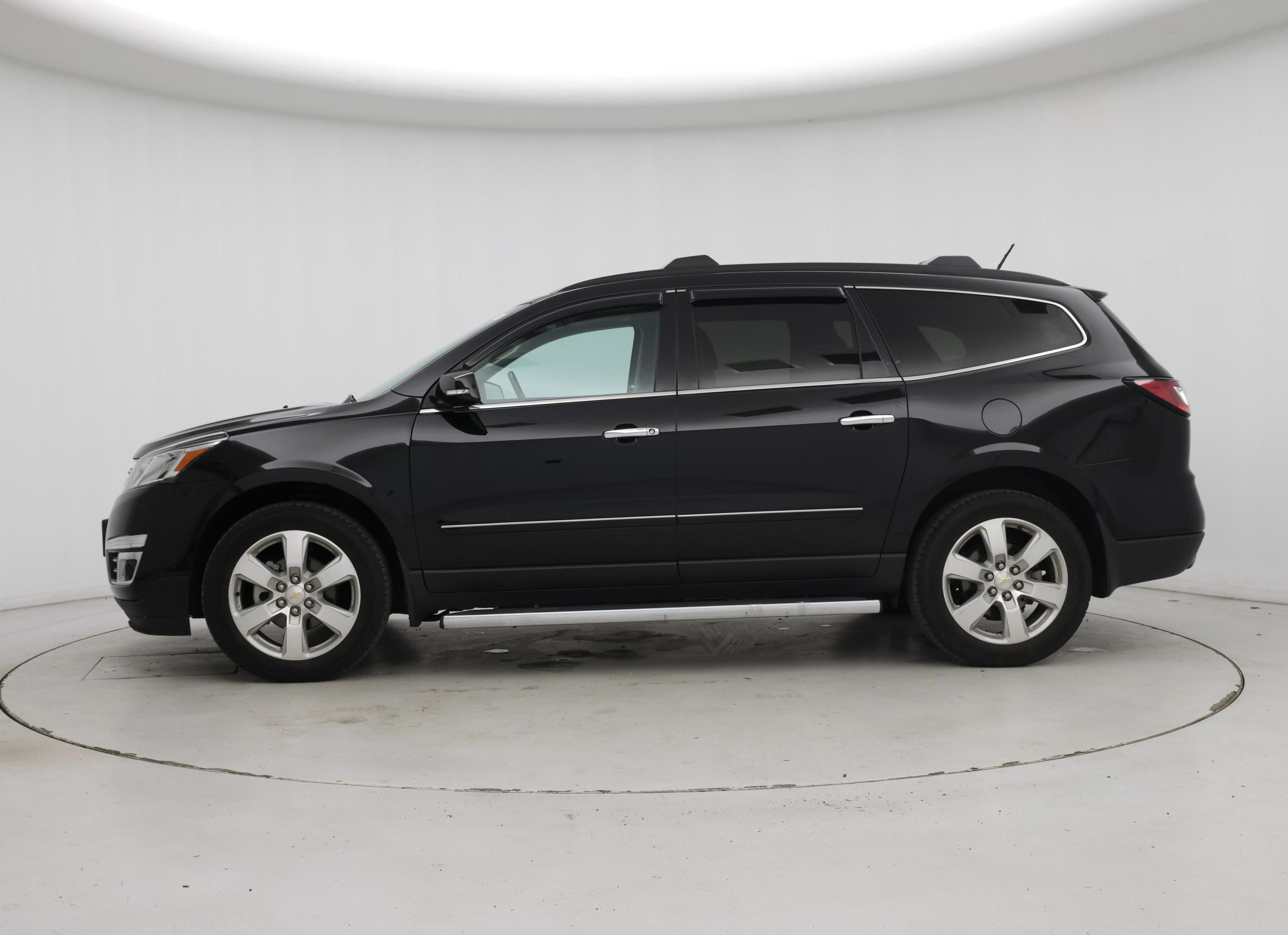 Thumbnail: 2017 Chevrolet Traverse - 3