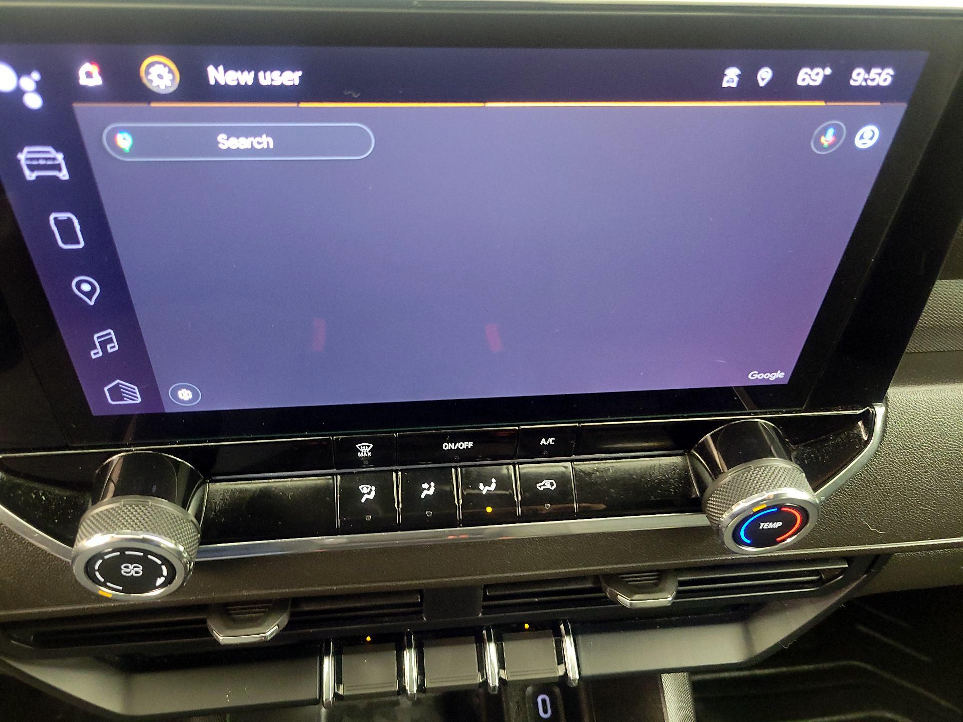 Thumbnail: 2023 Chevrolet Colorado - 14