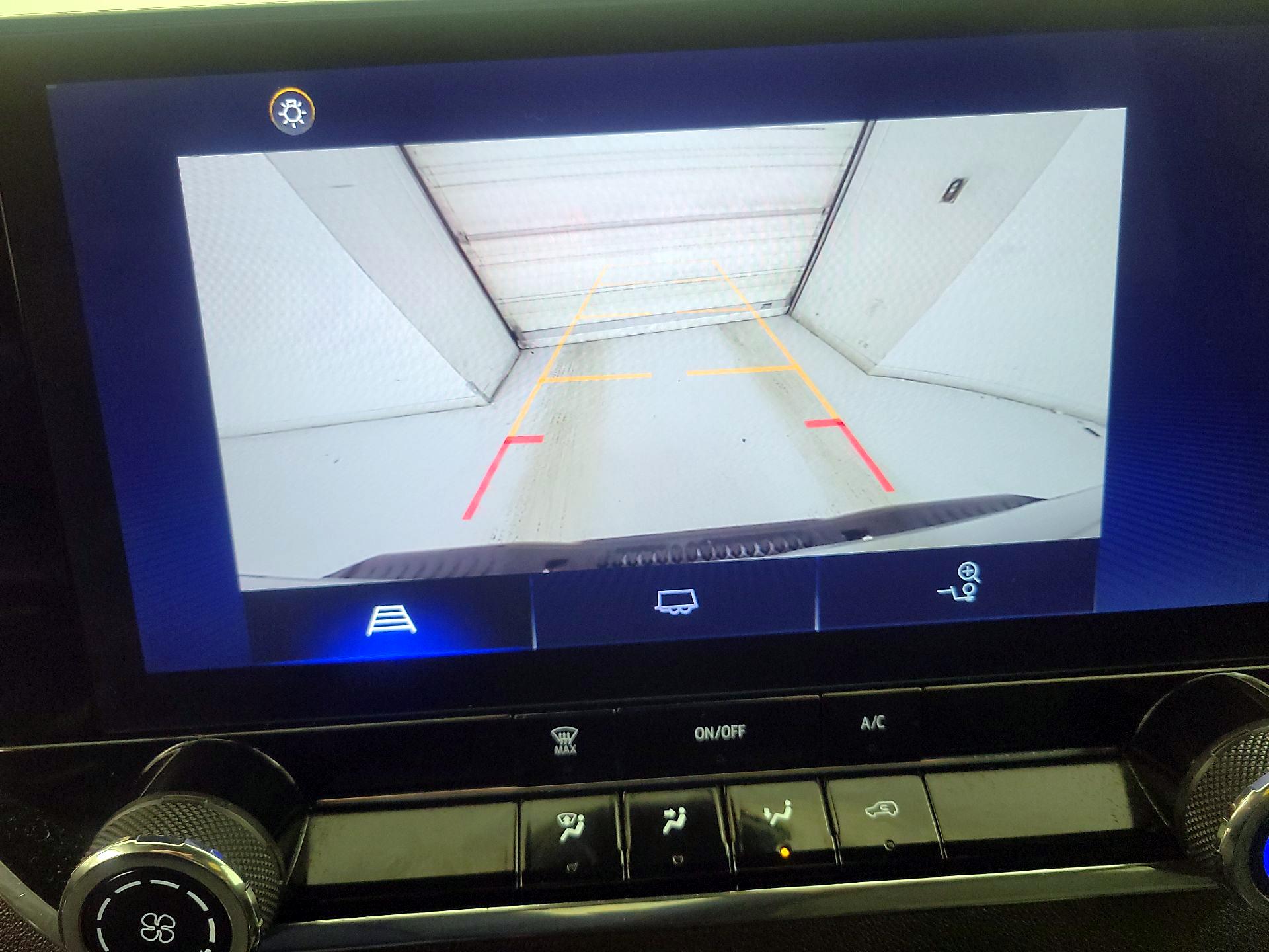 Thumbnail: 2023 Chevrolet Colorado - 15