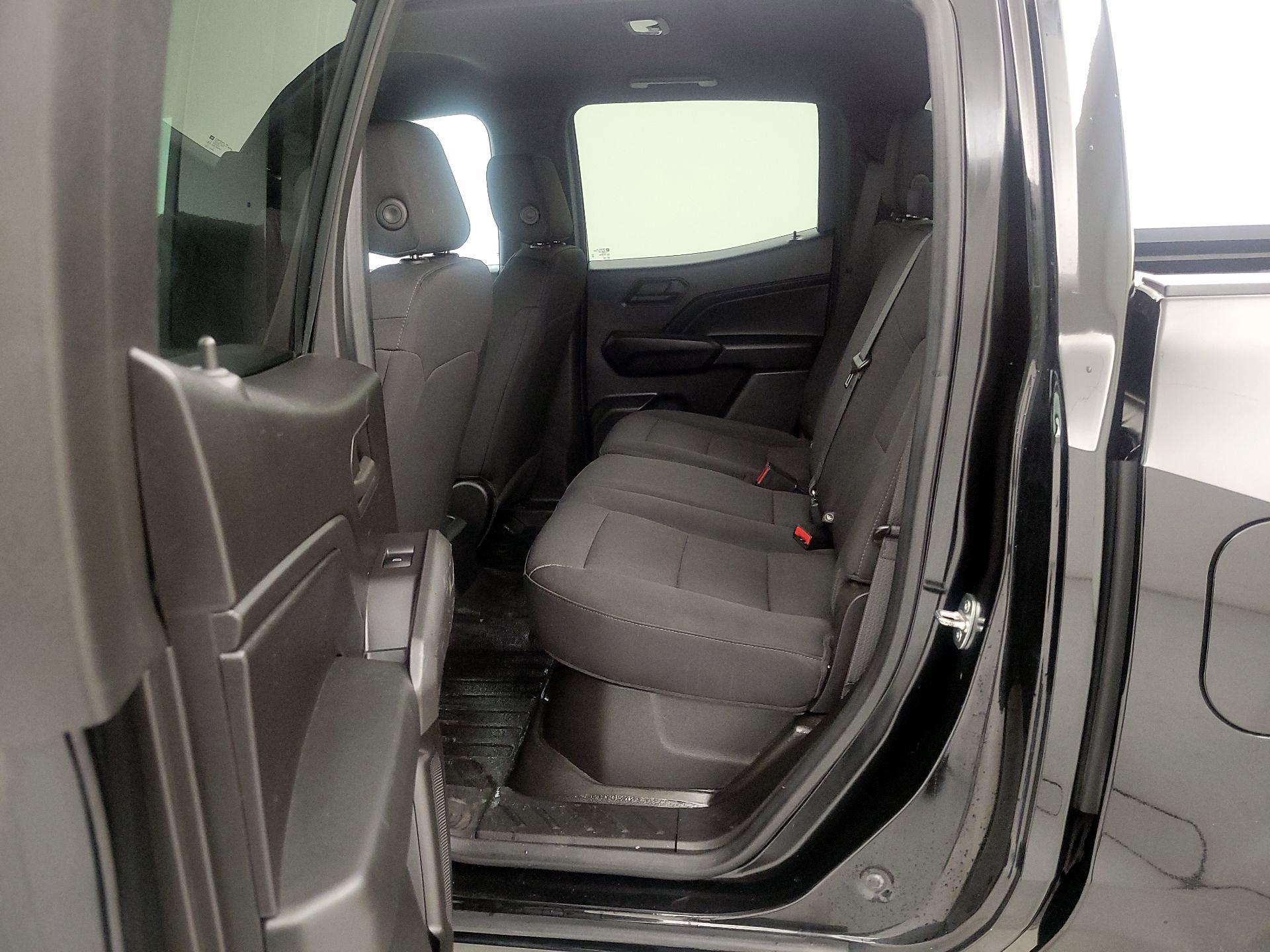 Thumbnail: 2023 Chevrolet Colorado - 19