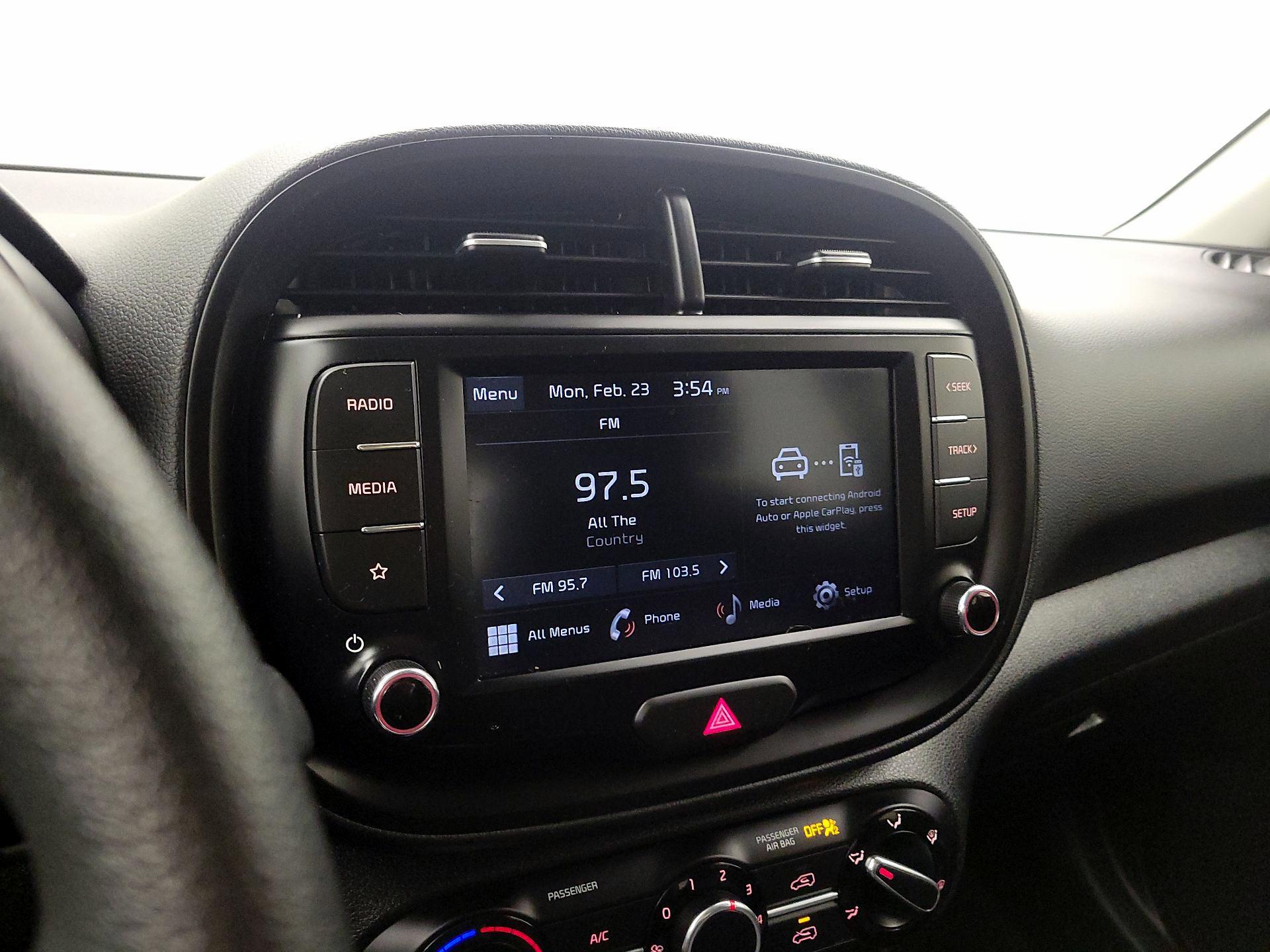 Thumbnail: 2022 Kia Soul - 15