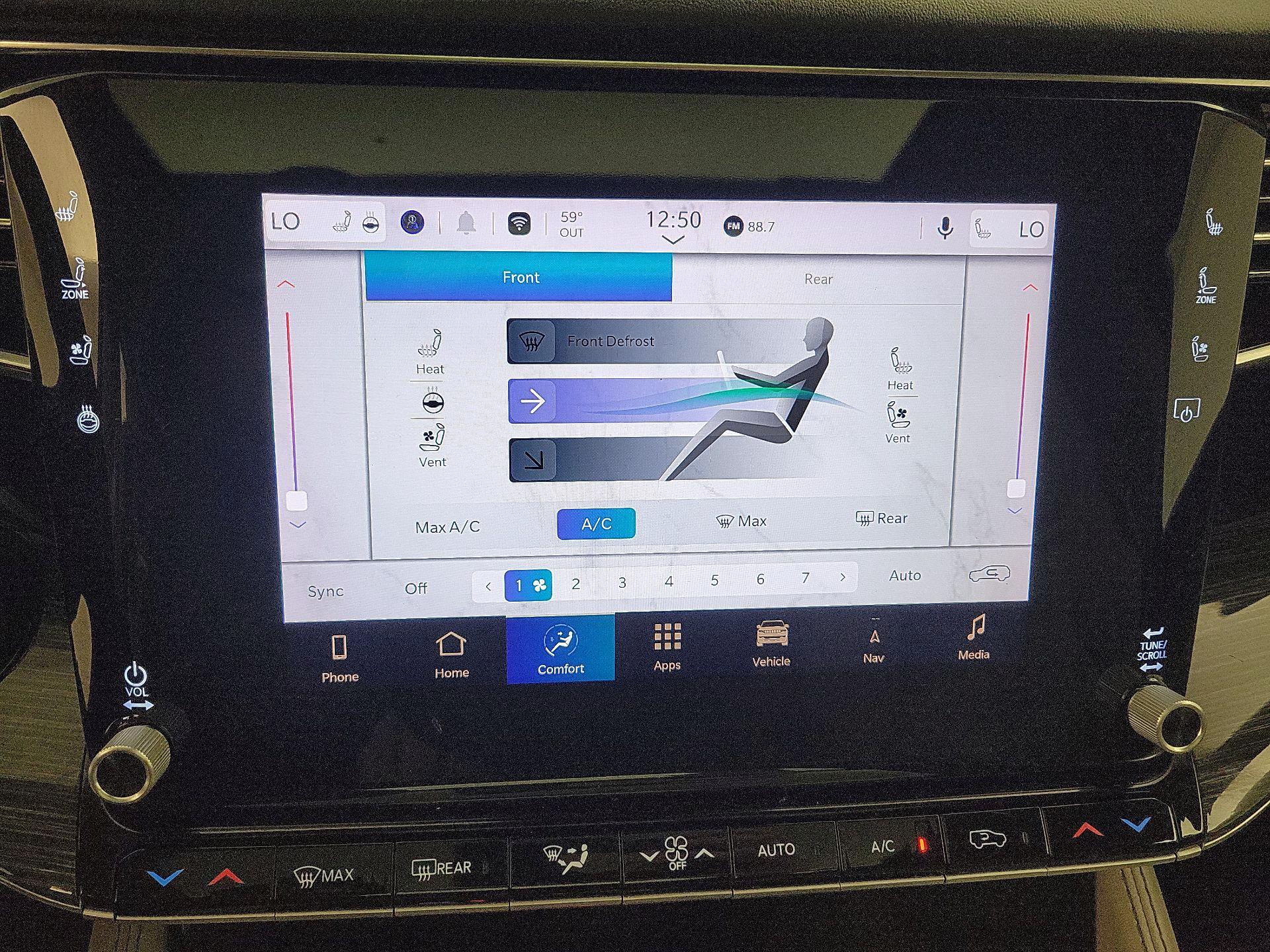 Thumbnail: 2022 Jeep Wagoneer - 17