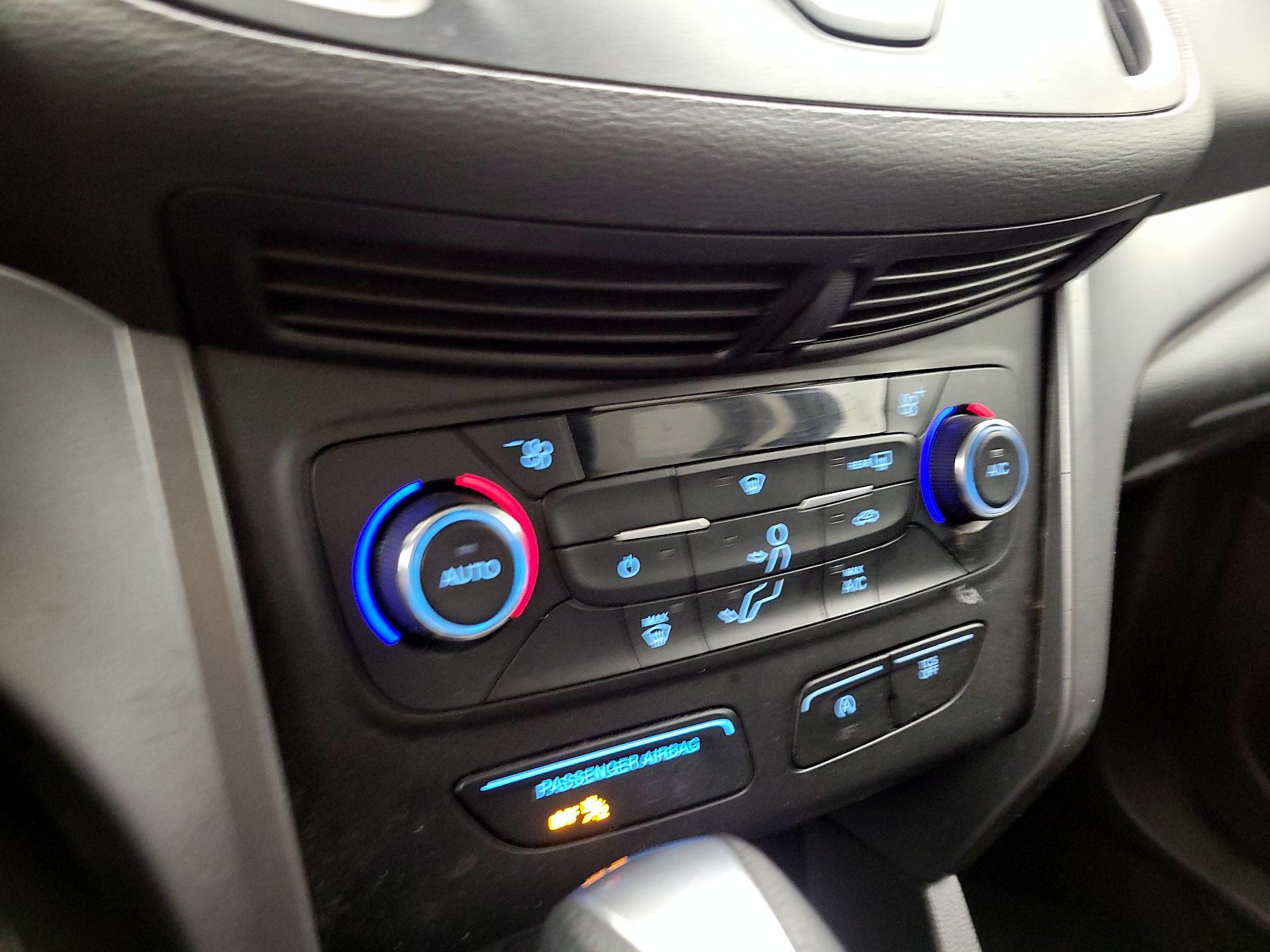 Thumbnail: 2017 Ford Escape - 16