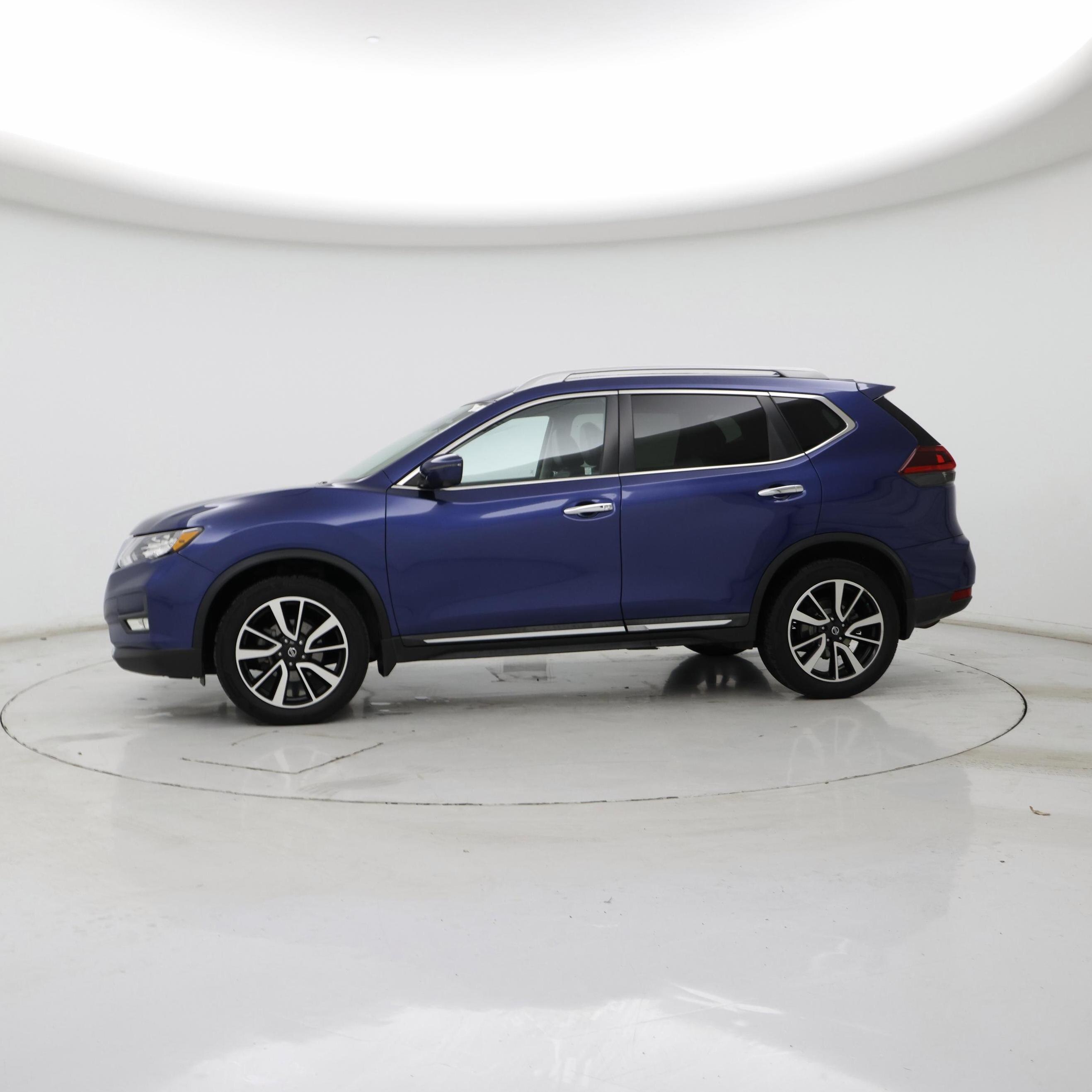Thumbnail: 2019 Nissan Rogue - 3