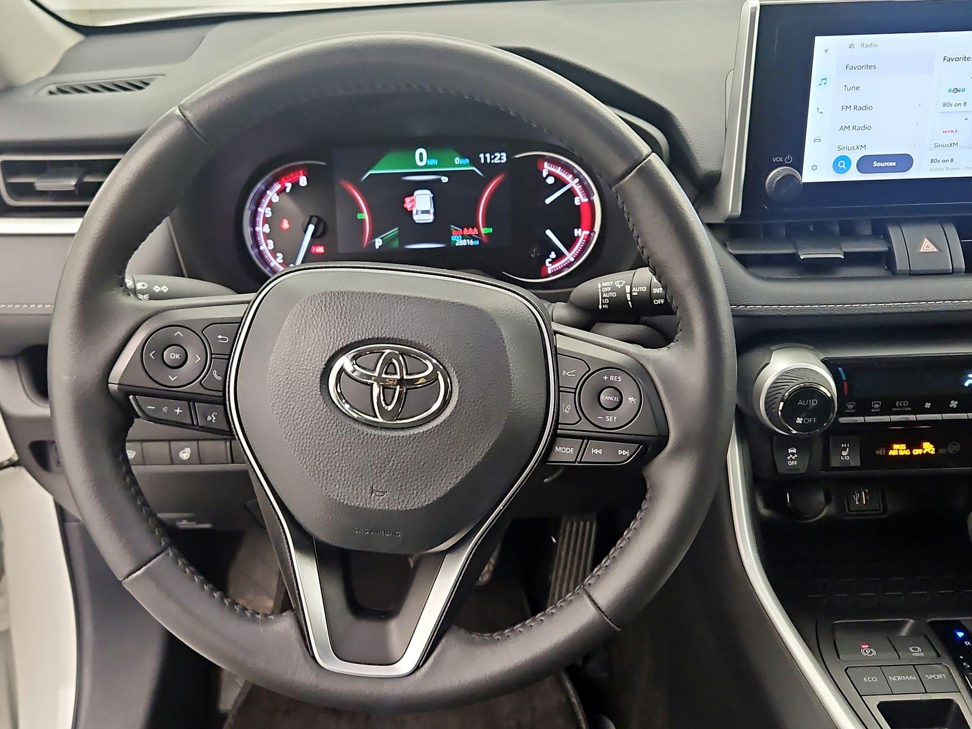 Thumbnail: 2025 Toyota RAV4 - 10