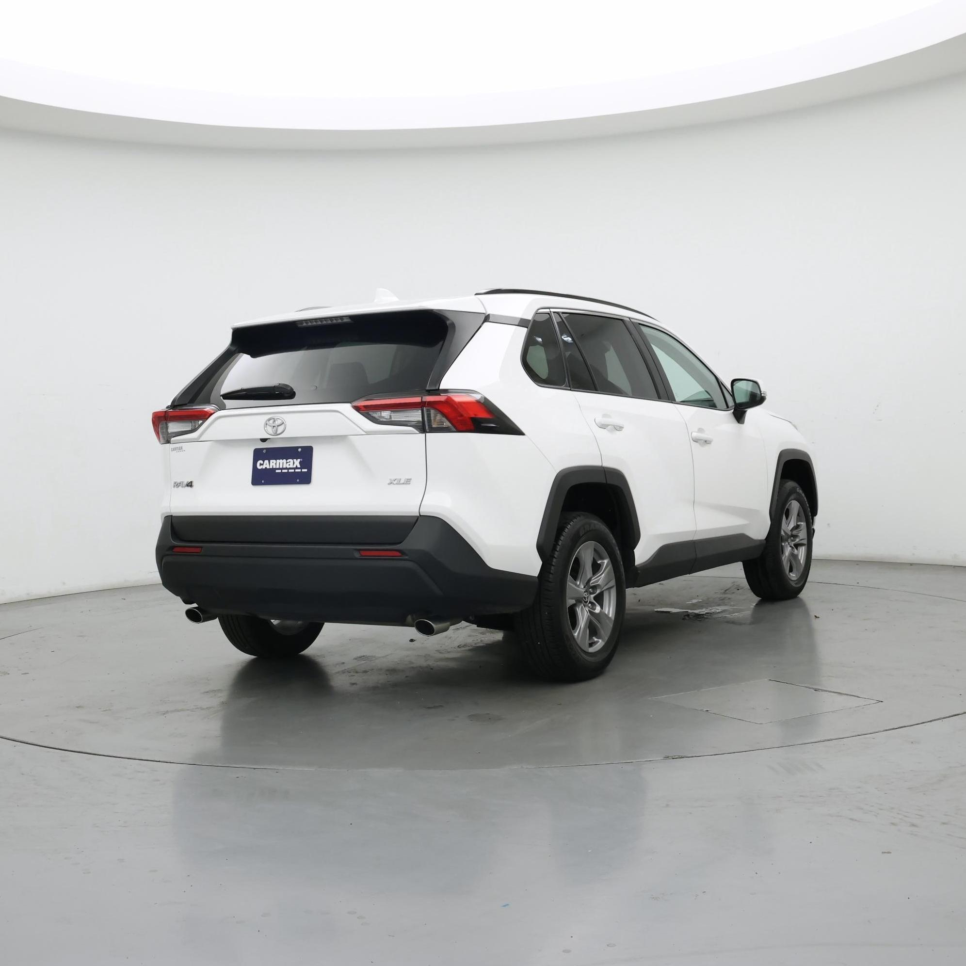 Thumbnail: 2025 Toyota RAV4 - 8