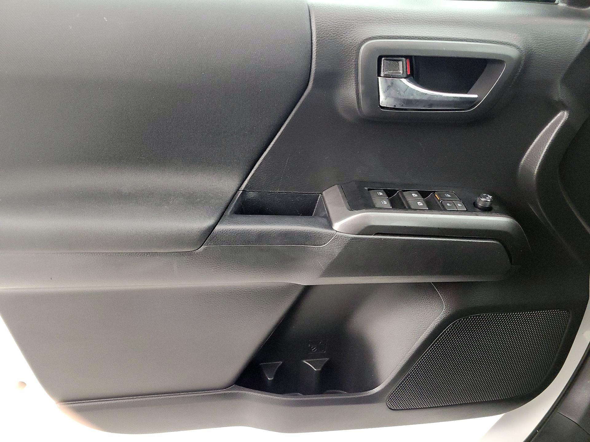 Thumbnail: 2023 Toyota Tacoma - 12