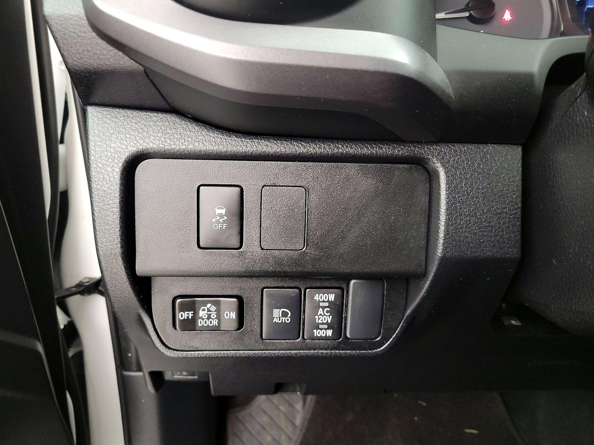 Thumbnail: 2023 Toyota Tacoma - 13