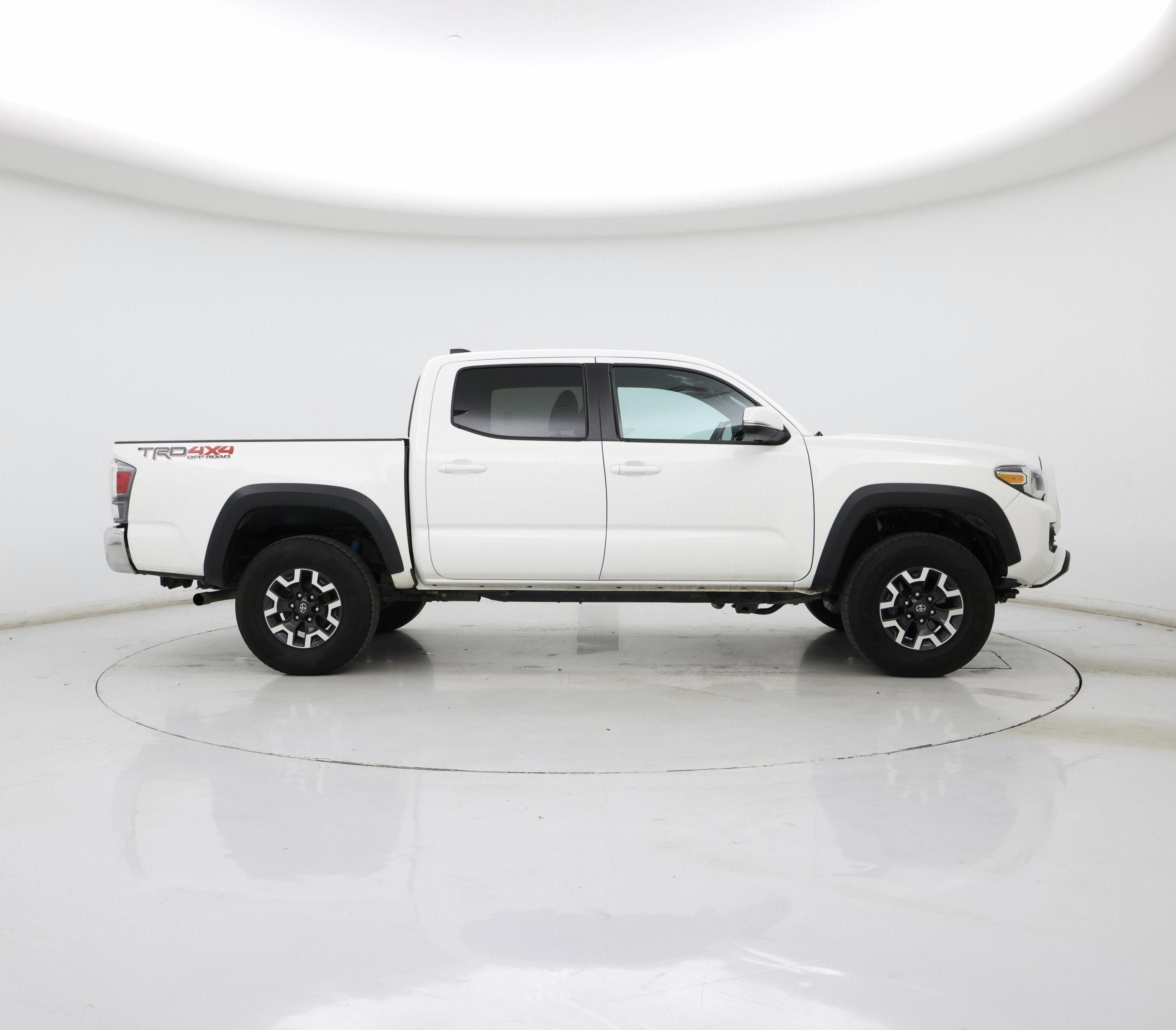 Thumbnail: 2023 Toyota Tacoma - 7