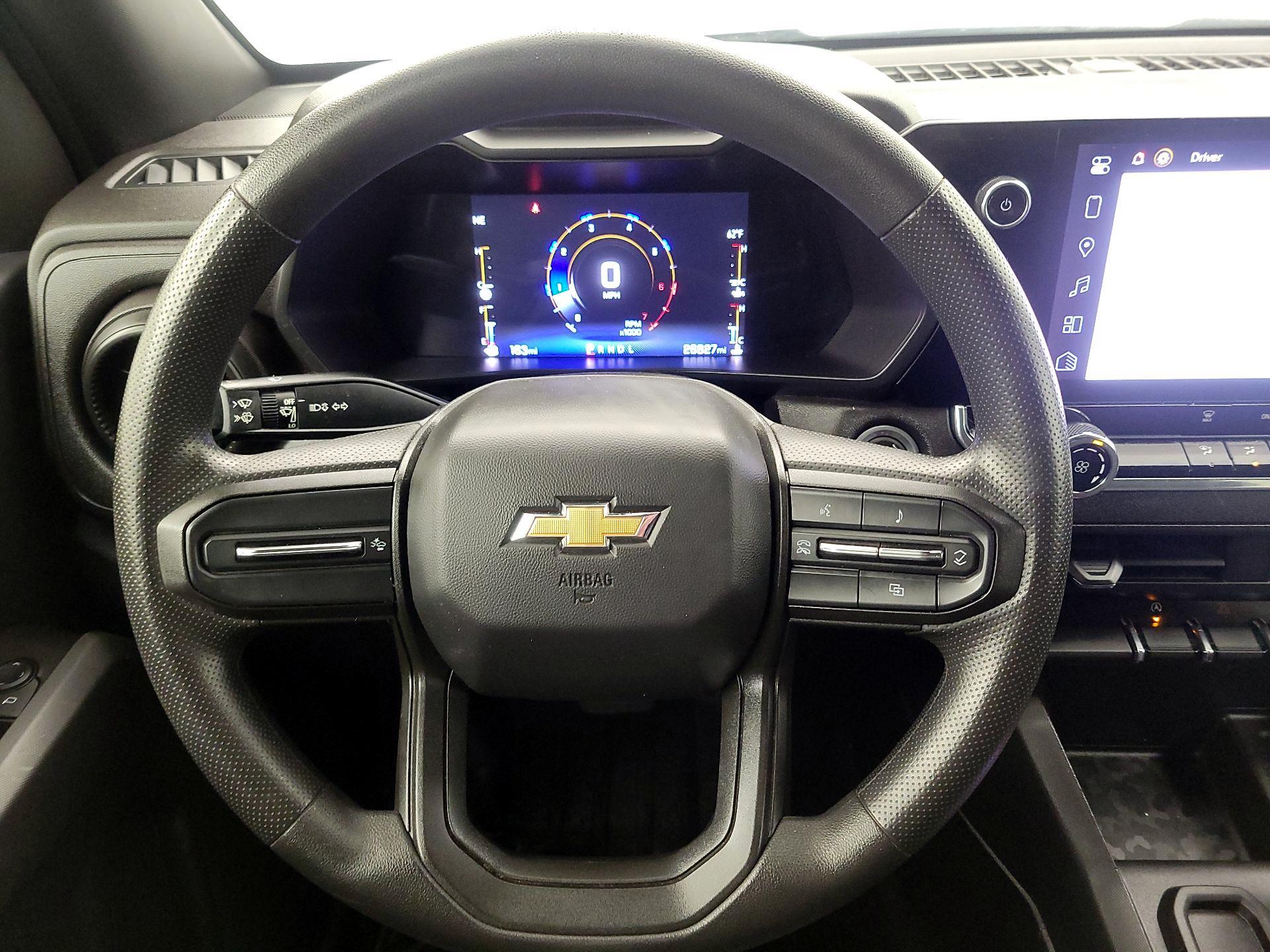 Thumbnail: 2023 Chevrolet Colorado - 10