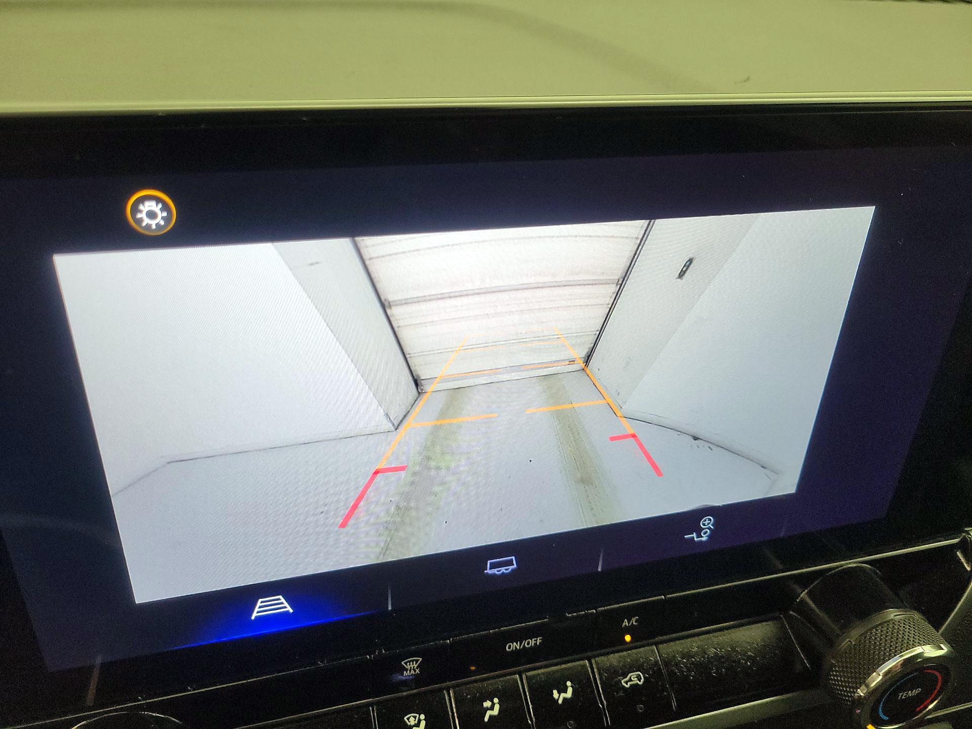 Thumbnail: 2023 Chevrolet Colorado - 15